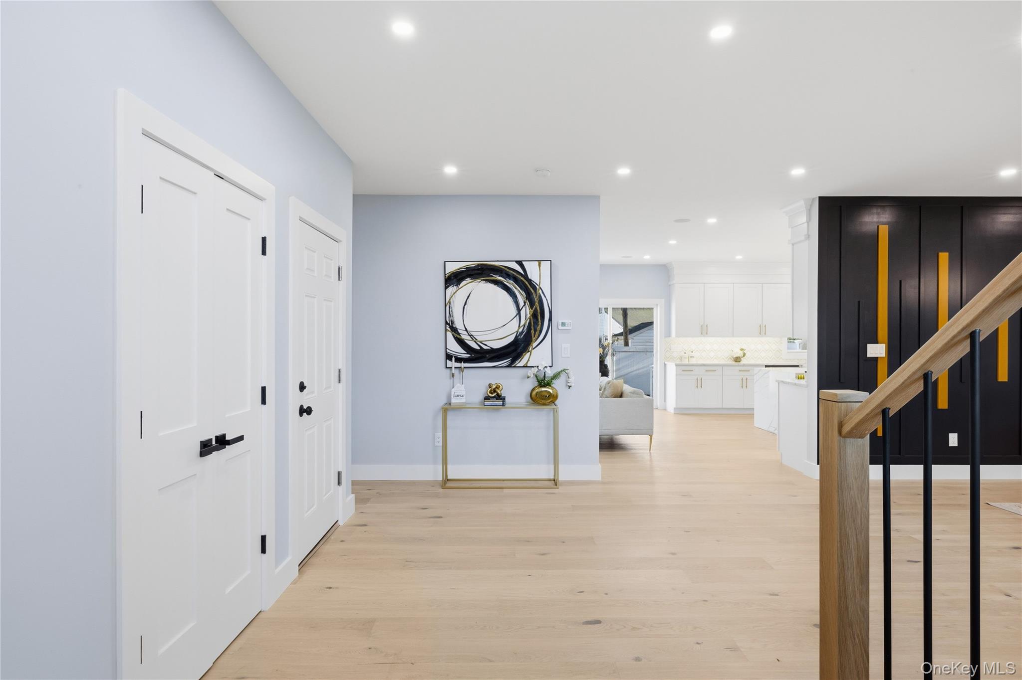 12 Friends Lane Westbury Westbury, NY 11590