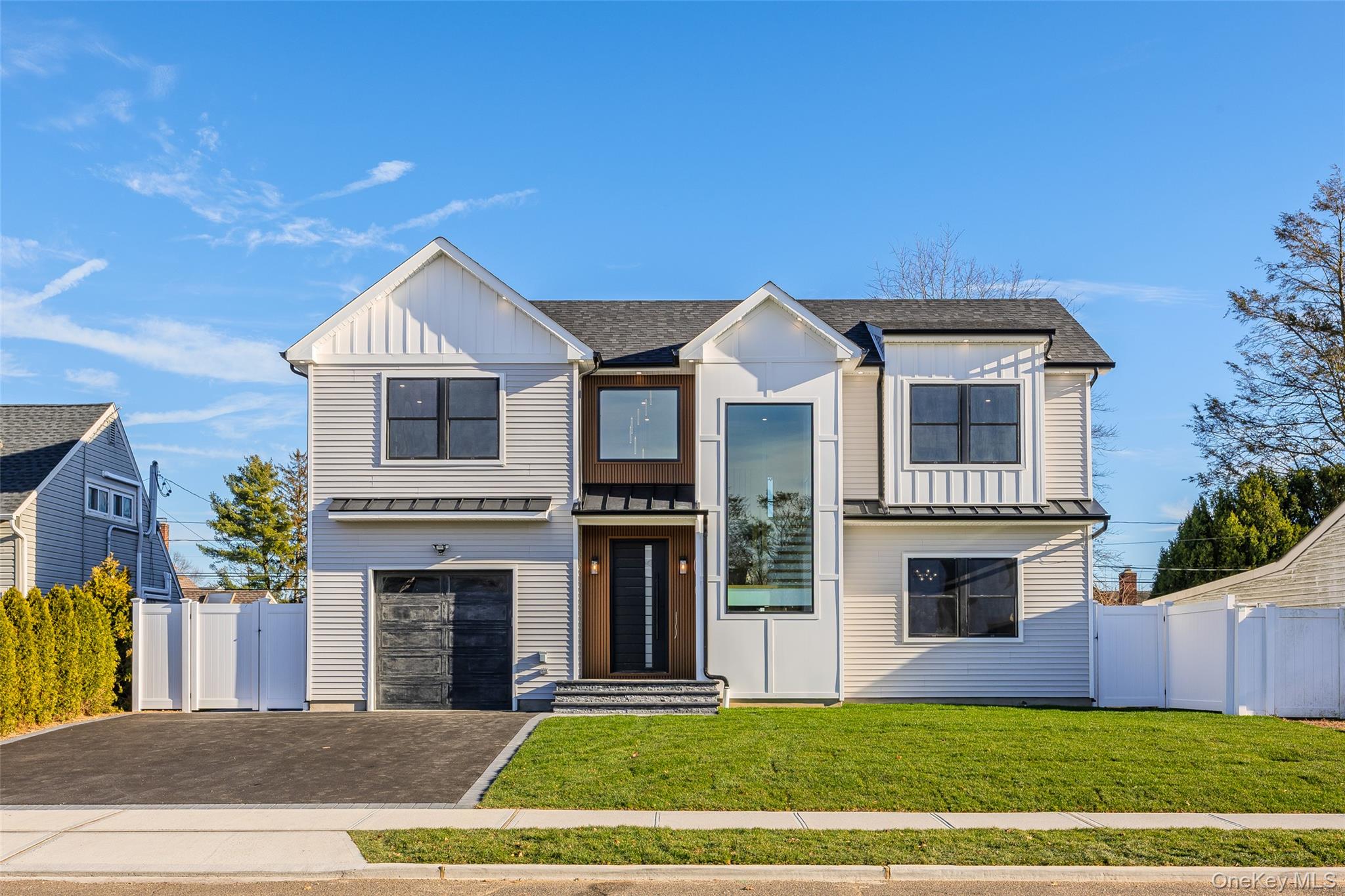 12 Friends Lane Westbury Westbury, NY 11590