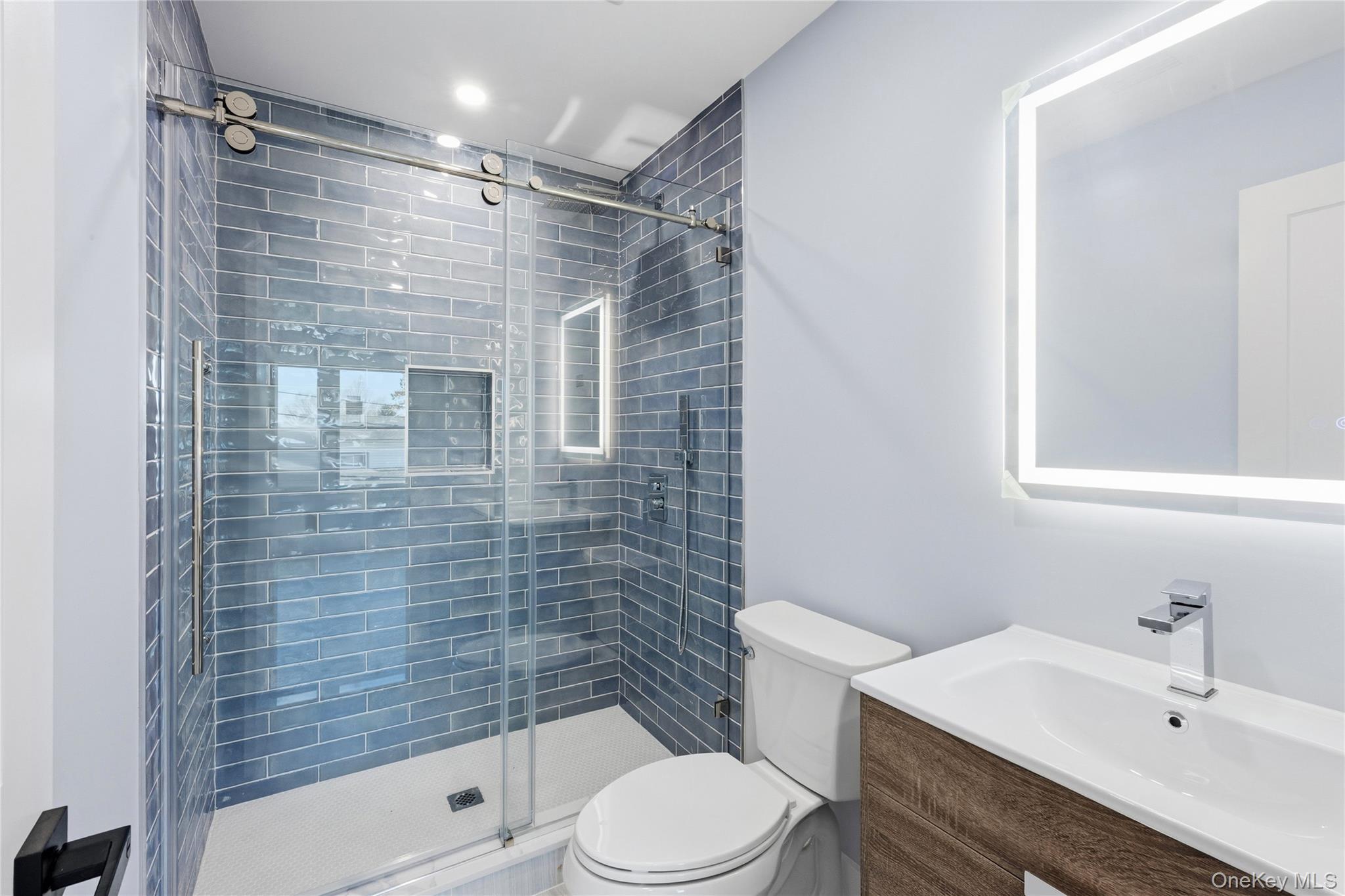 12 Friends Lane Westbury Westbury, NY 11590