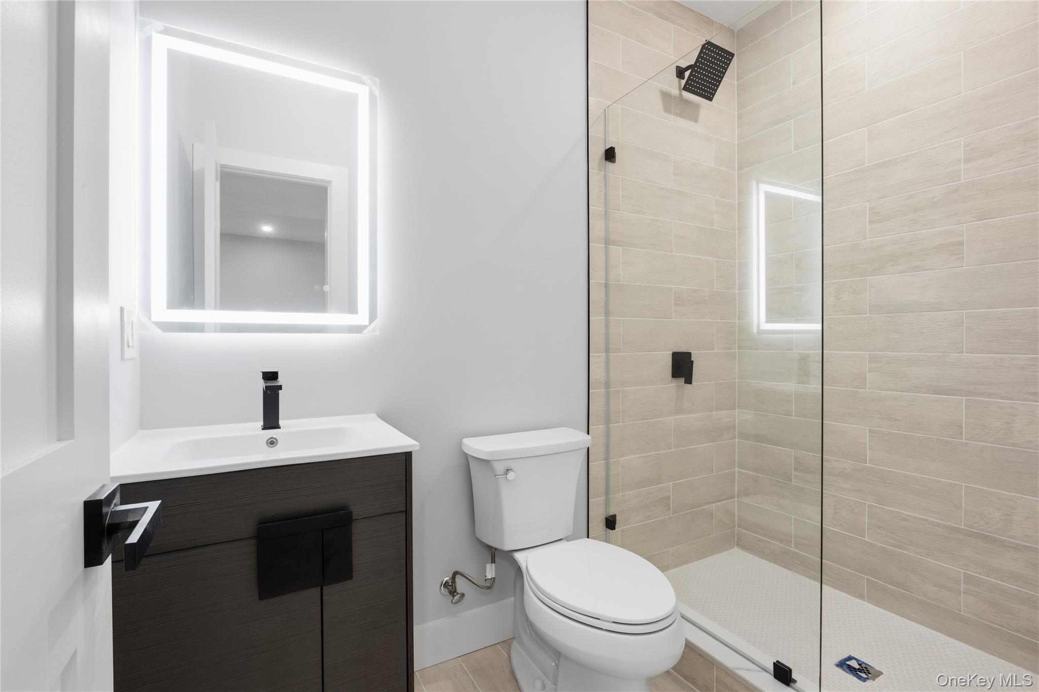 12 Friends Lane Westbury Westbury, NY 11590