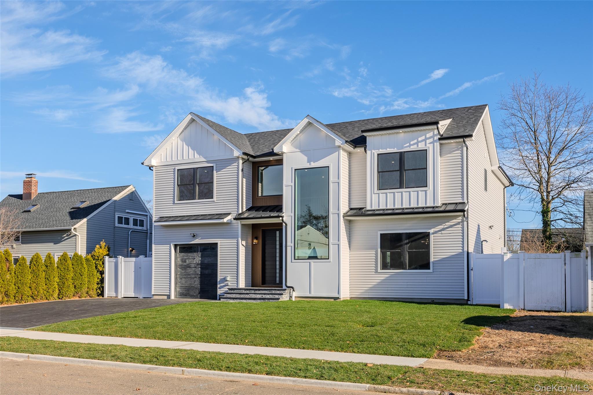 12 Friends Lane Westbury Westbury, NY 11590