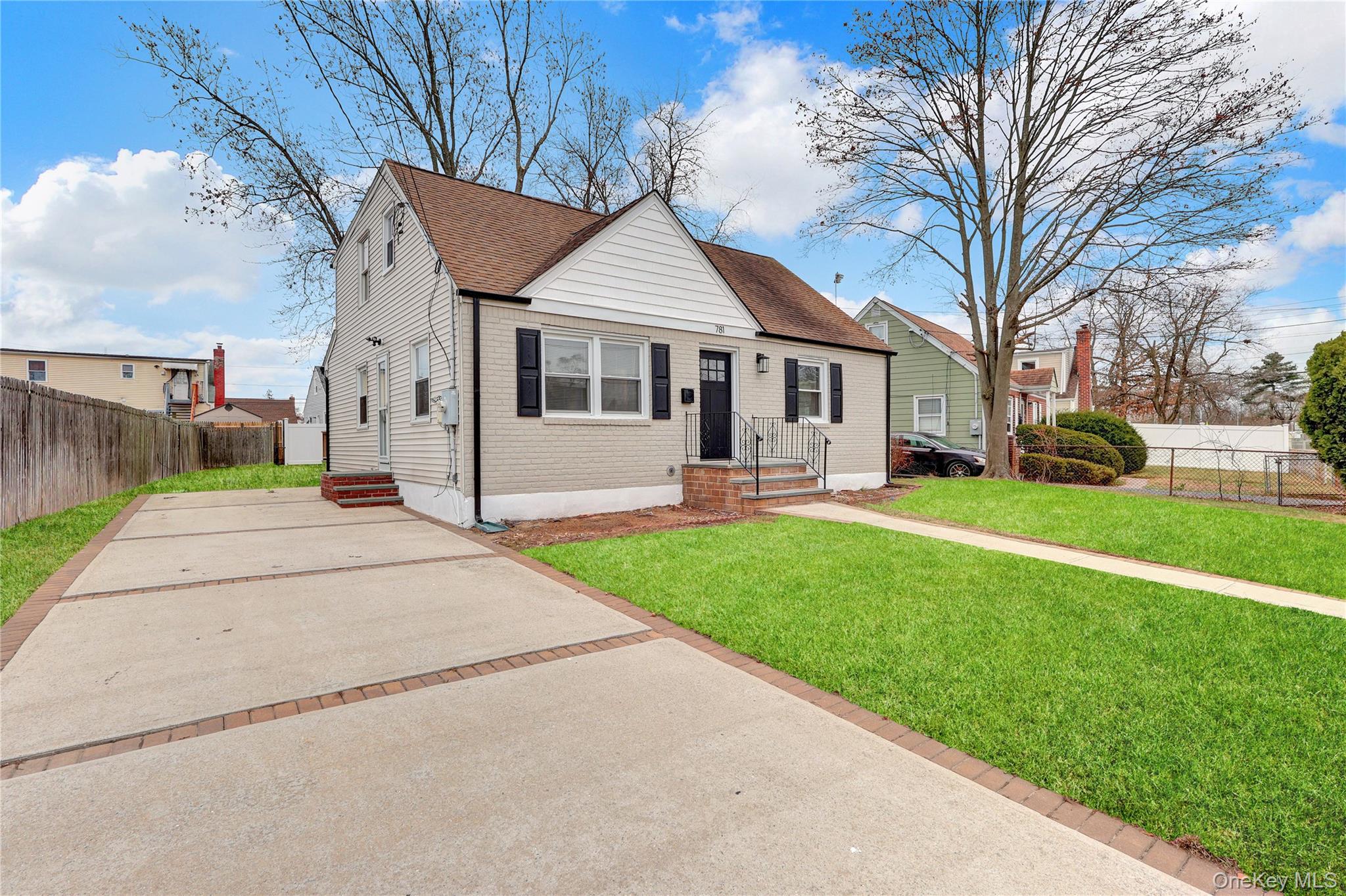 781 Union Drive Uniondale Uniondale, NY 11553