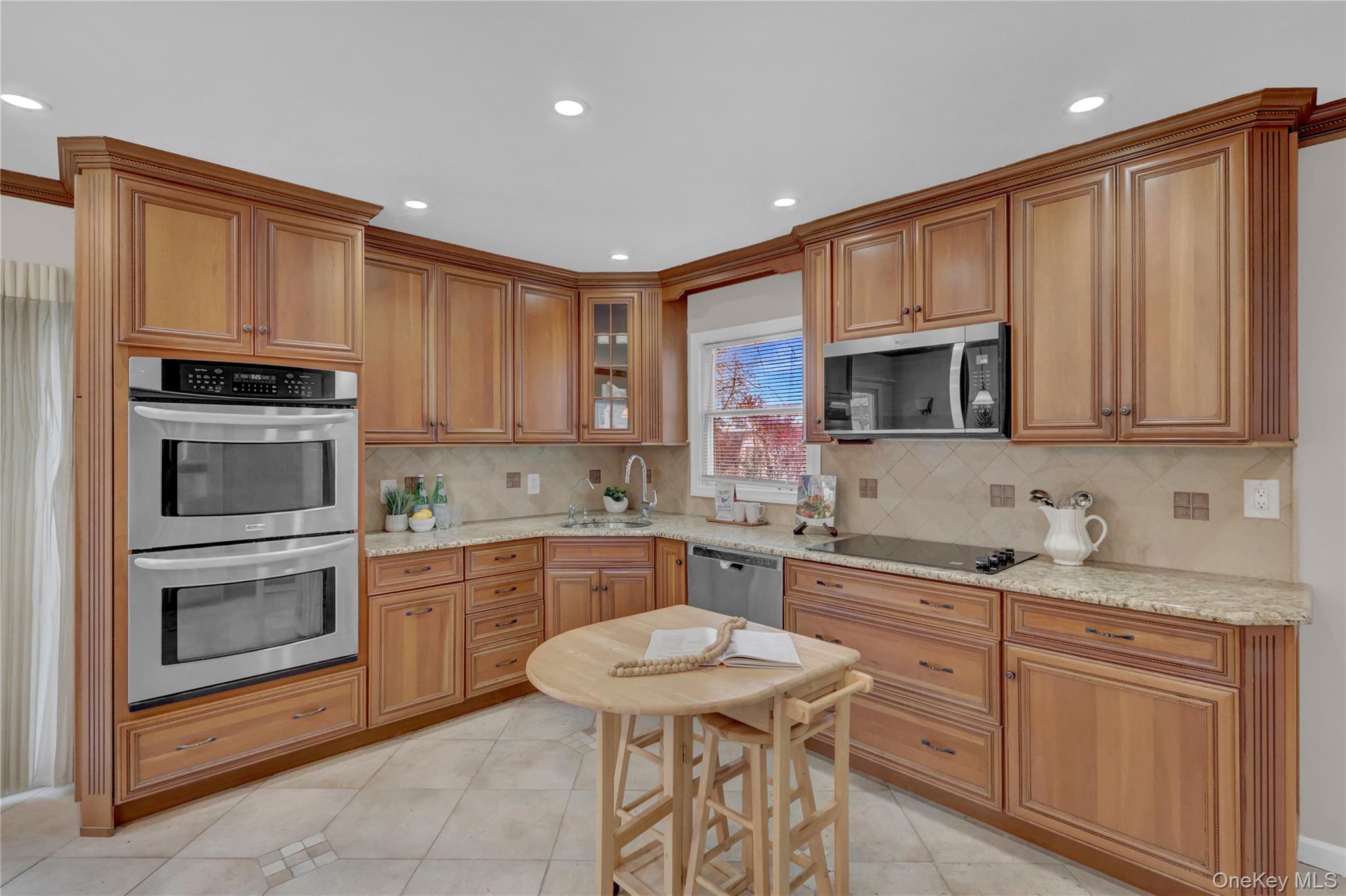 781 Union Drive Uniondale Uniondale, NY 11553