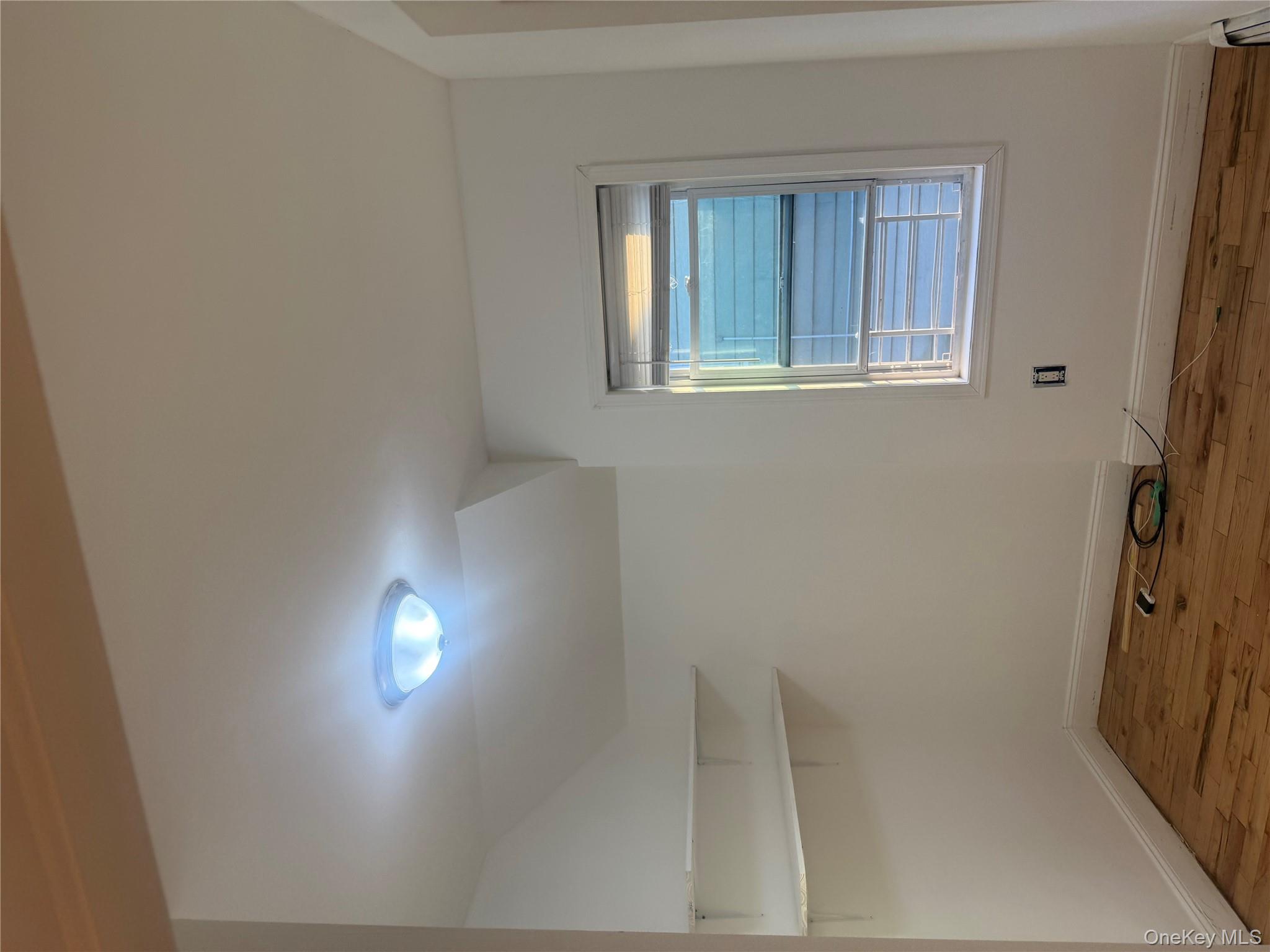 28 Clinton Avenue 2 nd Fl Hempstead Hempstead, NY 11096