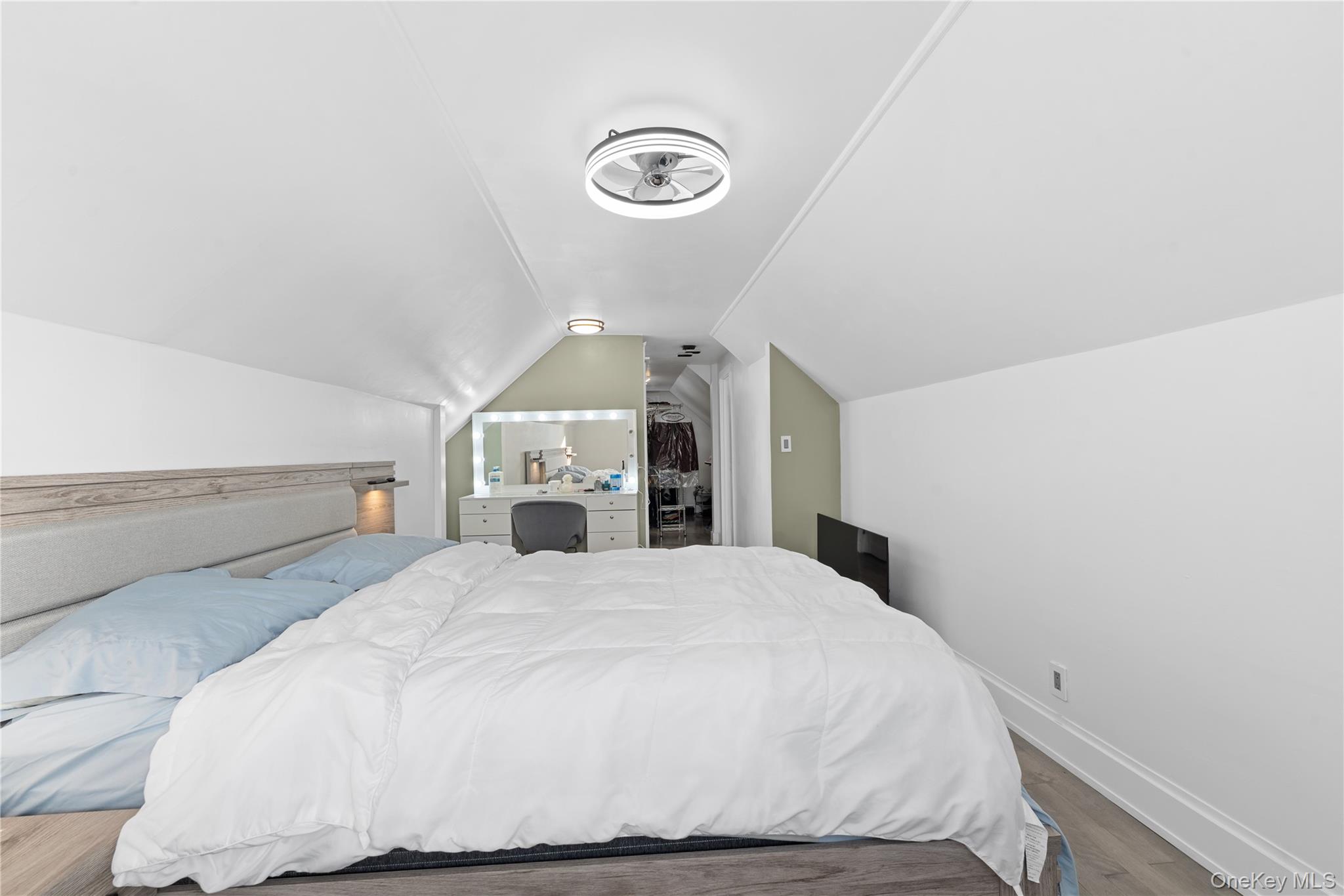 135 Casper Street Valley Stream Valley Stream, NY 11580