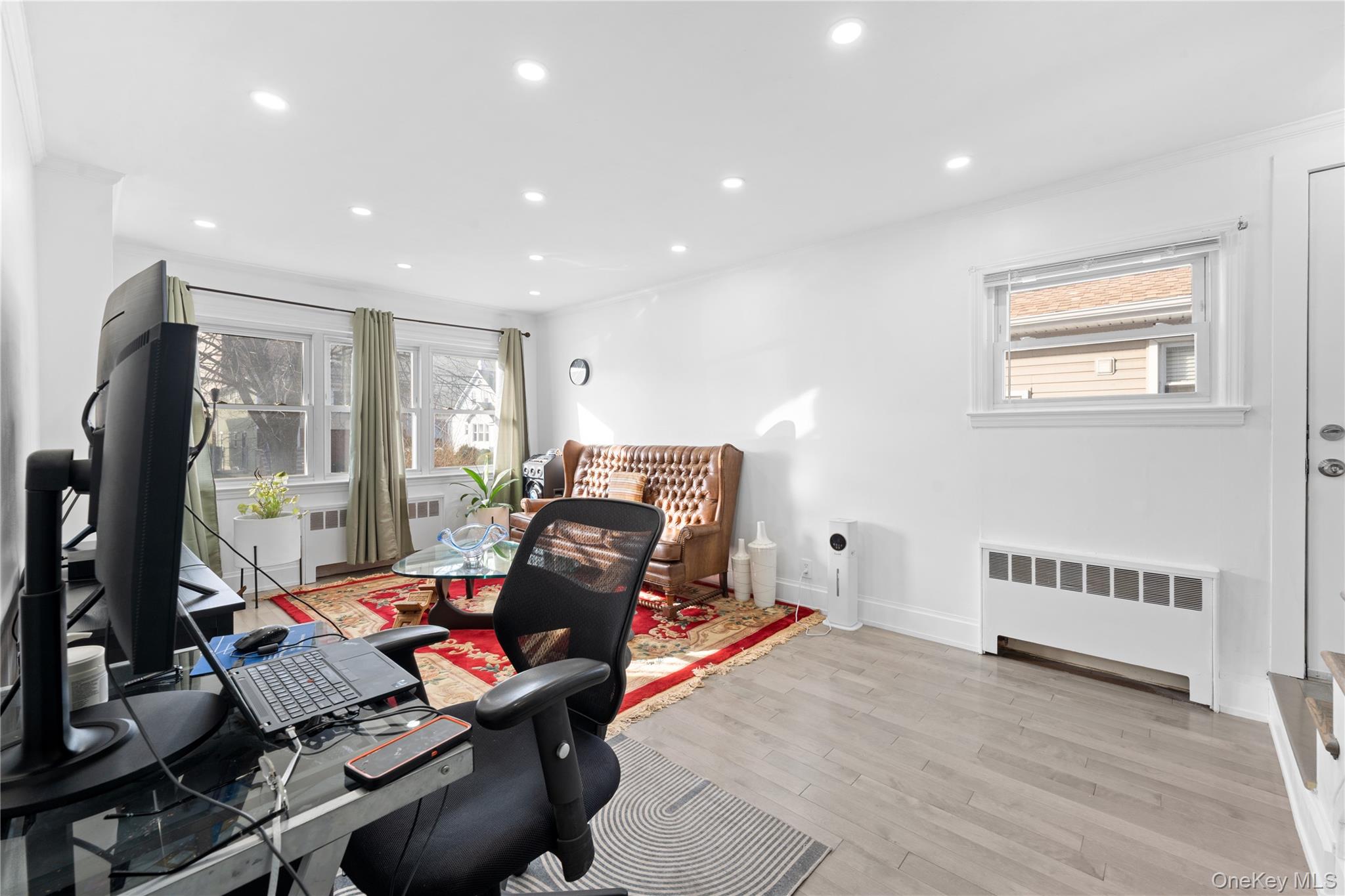 135 Casper Street Valley Stream Valley Stream, NY 11580