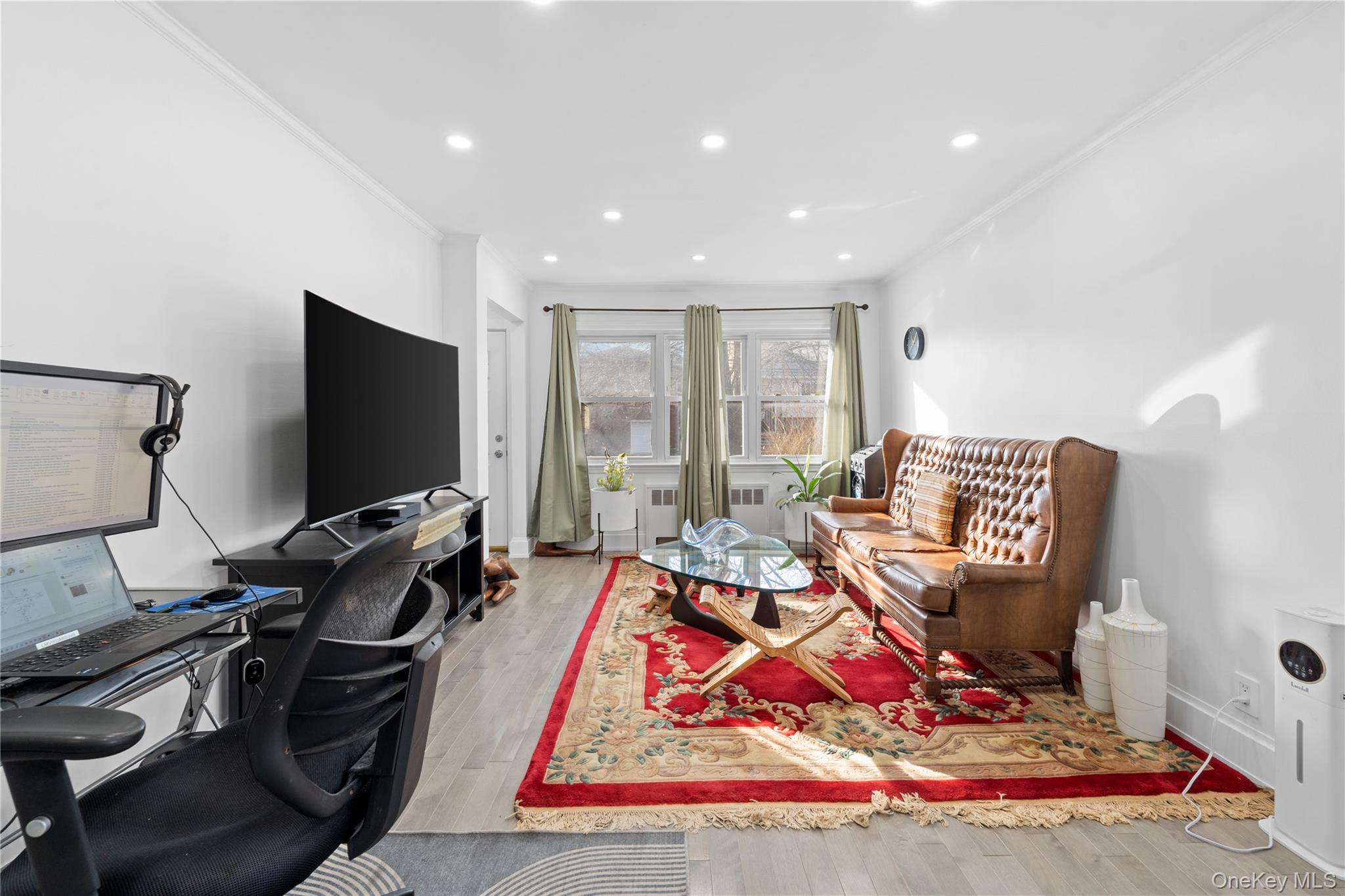 135 Casper Street Valley Stream Valley Stream, NY 11580