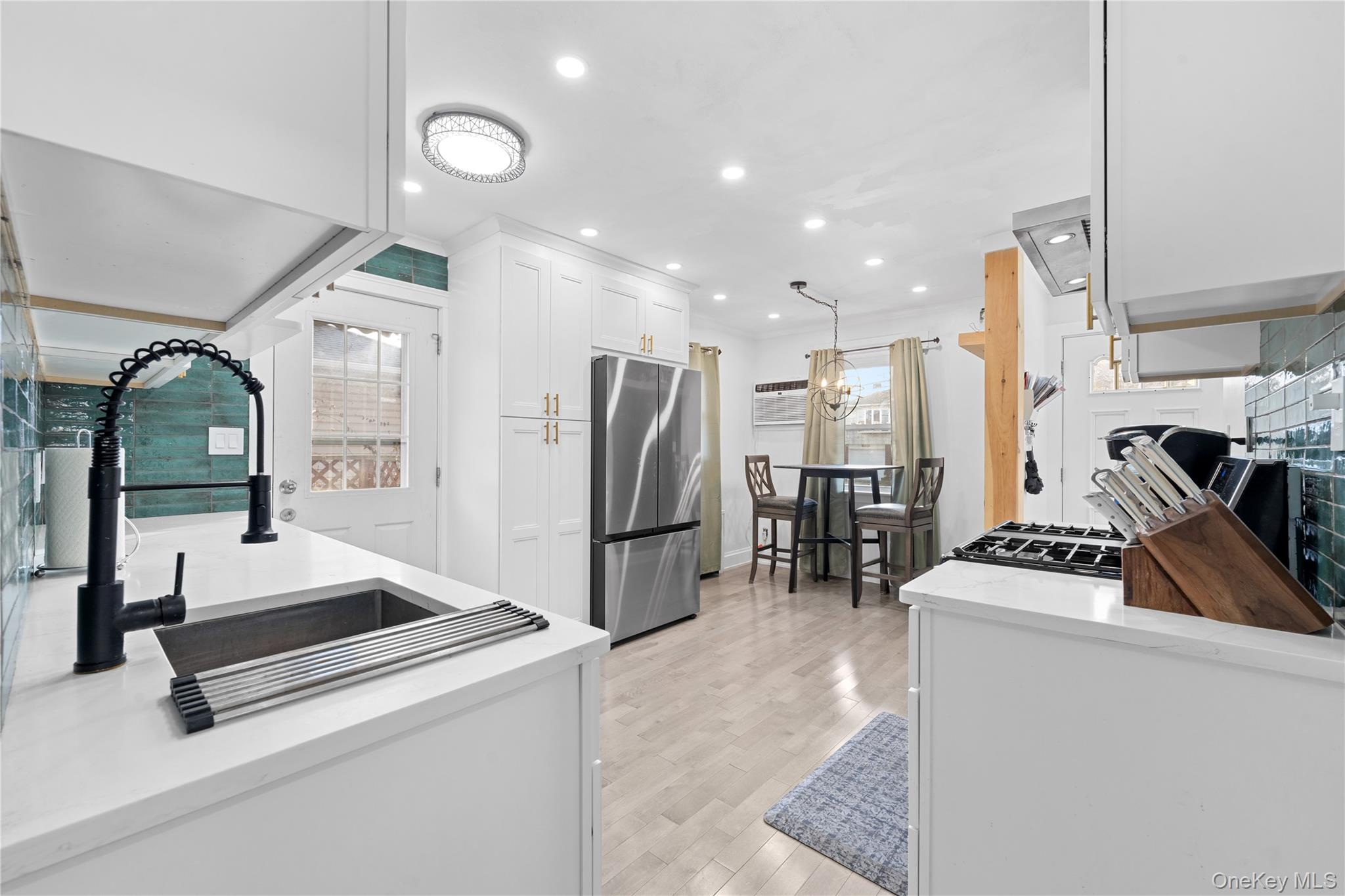 135 Casper Street Valley Stream Valley Stream, NY 11580