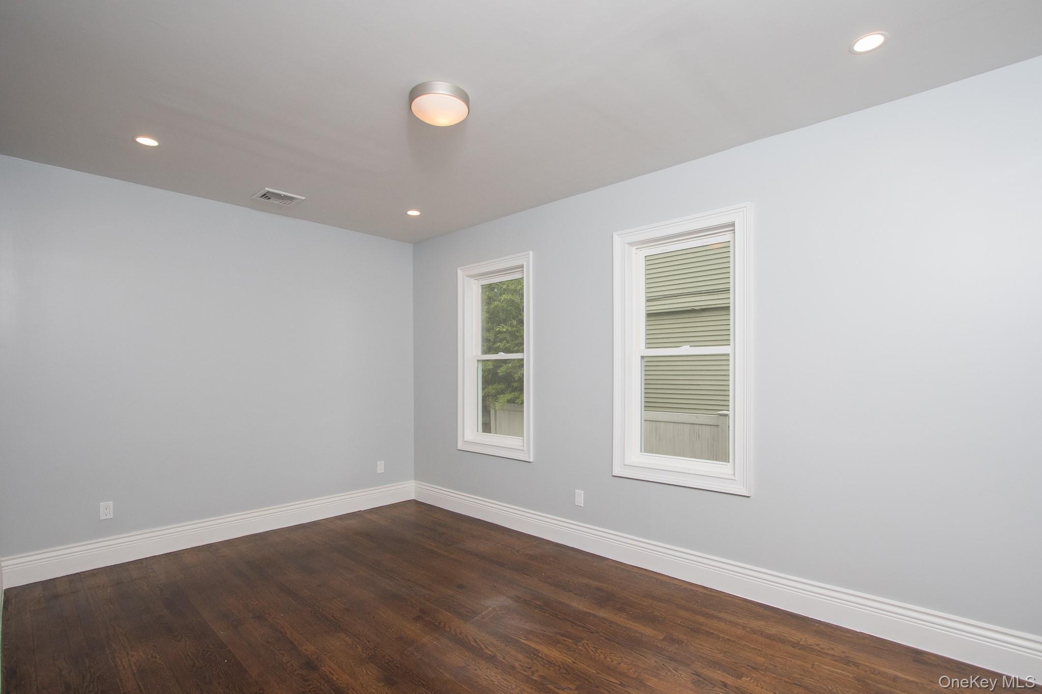 535 East Walnut Street Main Long Beach Long Beach, NY 11561