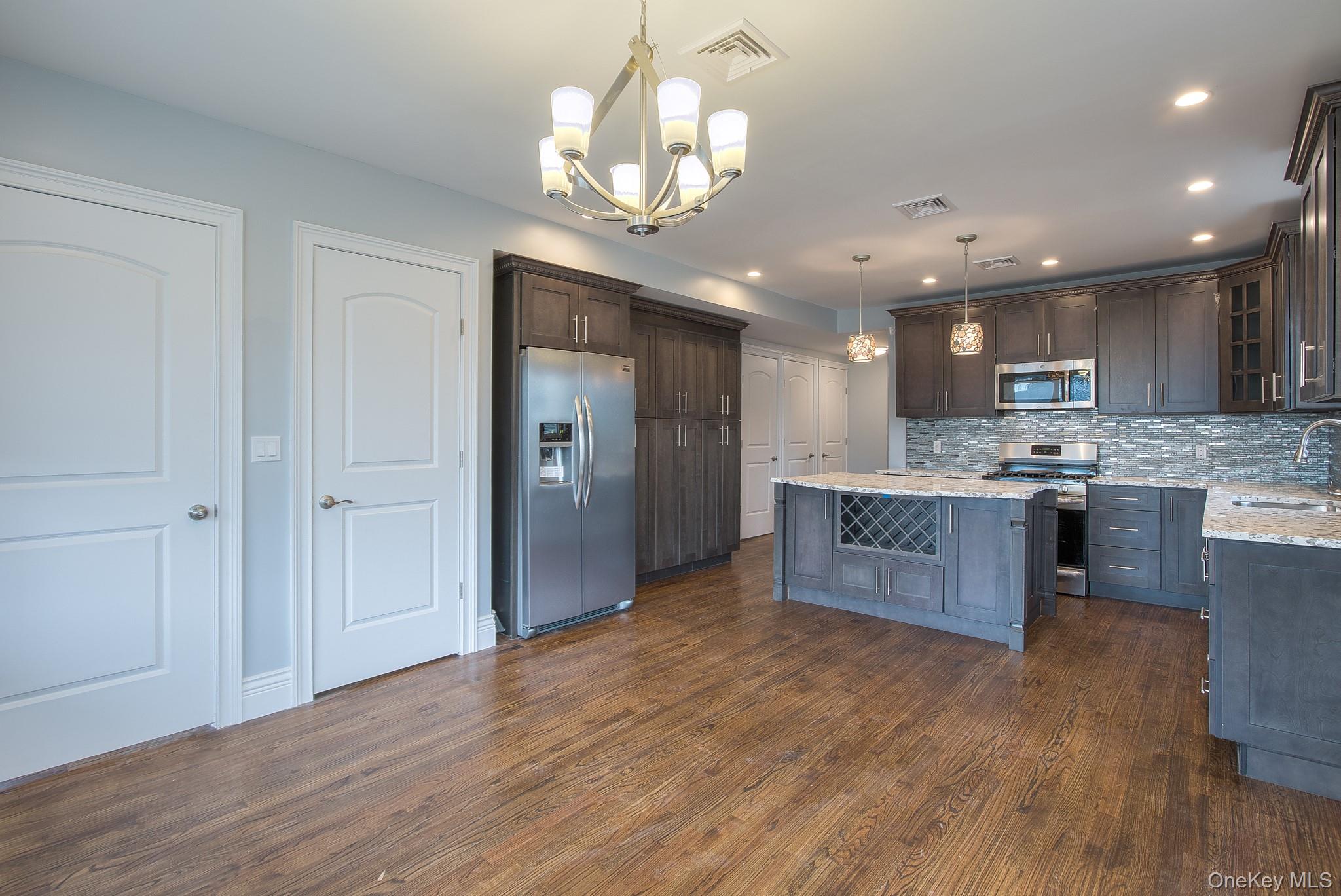 535 East Walnut Street Main Long Beach Long Beach, NY 11561