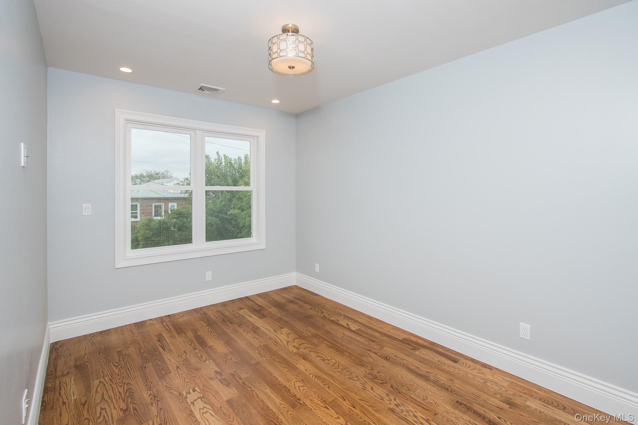 535 East Walnut Street Main Long Beach Long Beach, NY 11561