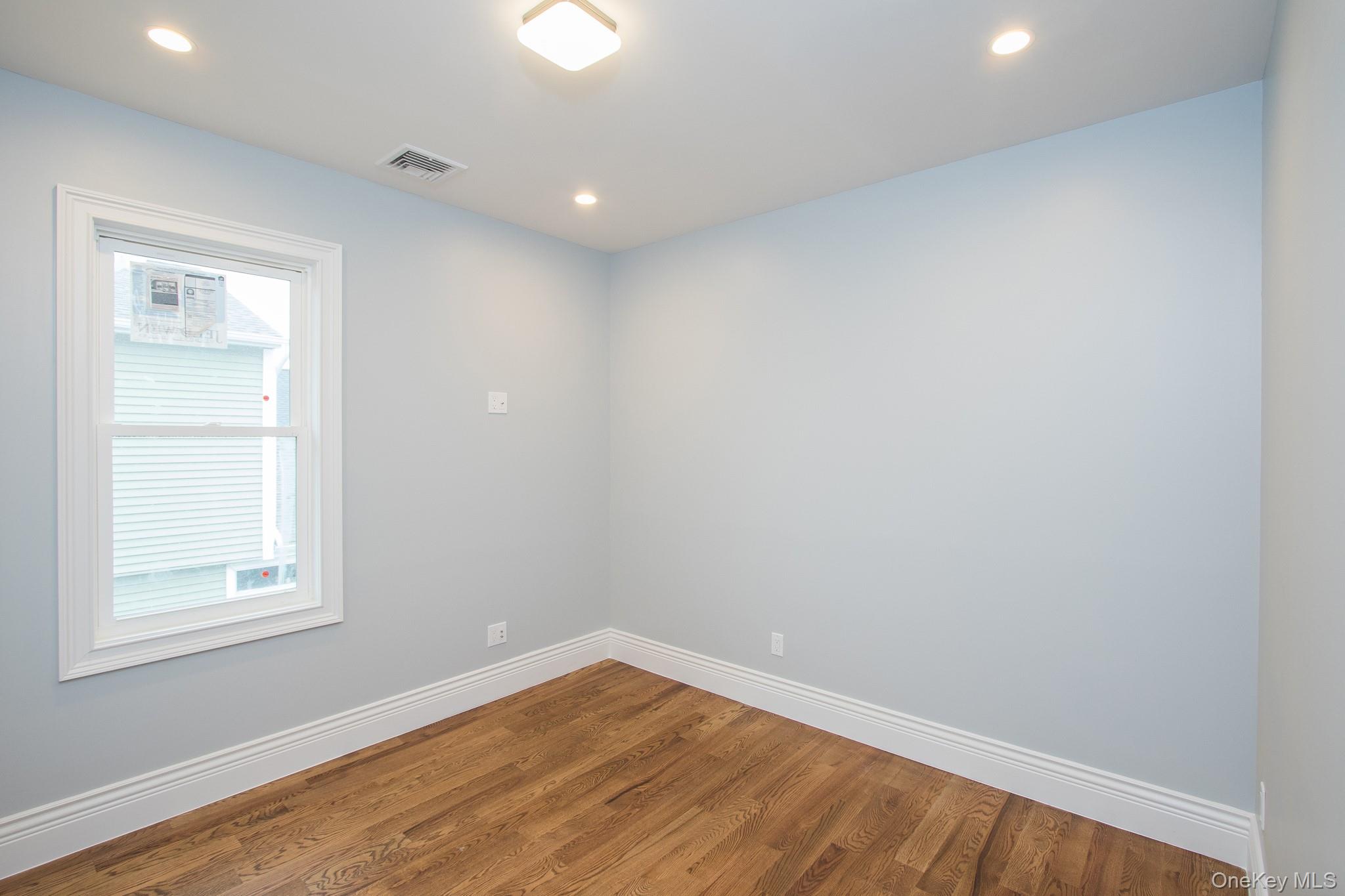 535 East Walnut Street Main Long Beach Long Beach, NY 11561