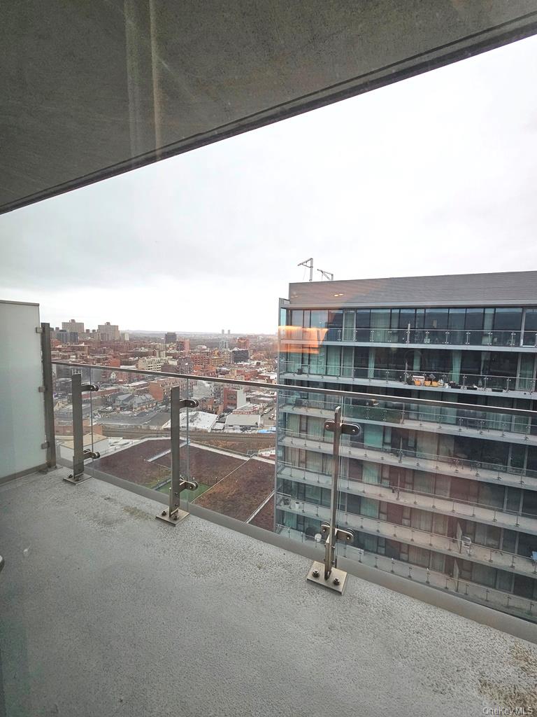 131-03 40th Road PH1Y Flushing Flushing, NY 11354