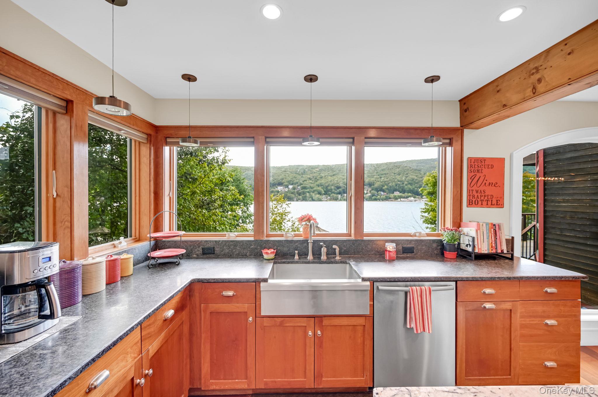 10 Van Orden Lane Out of NYC Greenwood Lake, NY 10925
