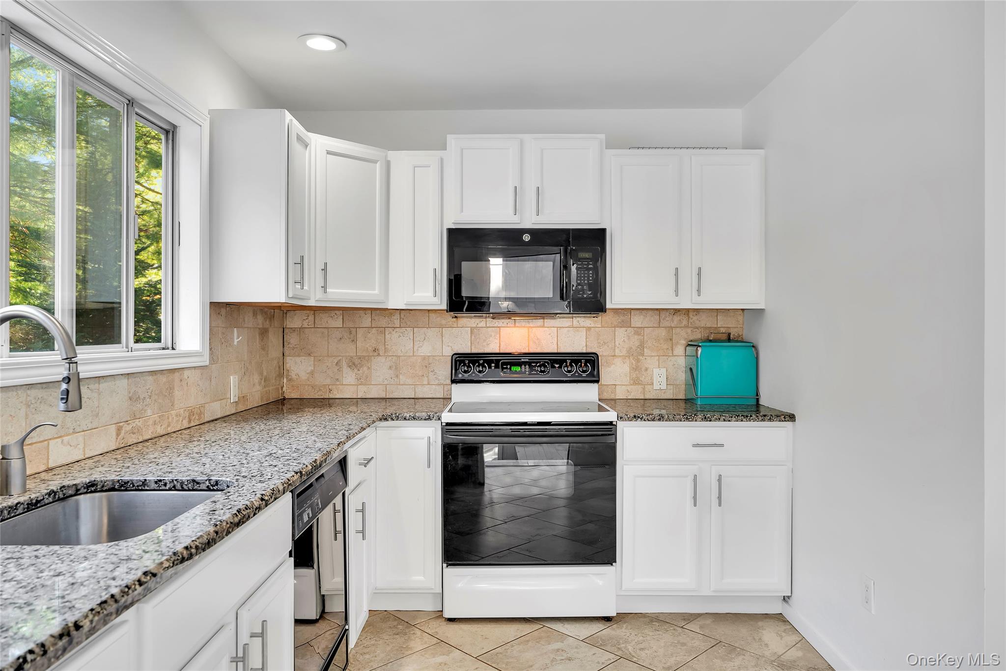 26 Wintergreen Way Quogue Quogue, NY 11959