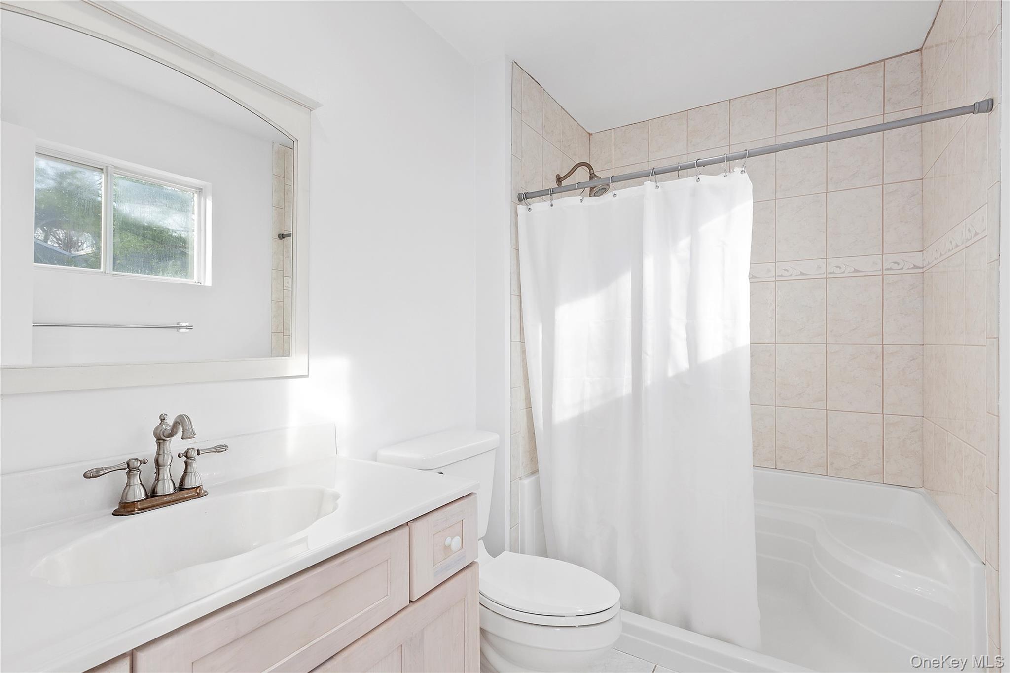 26 Wintergreen Way Quogue Quogue, NY 11959