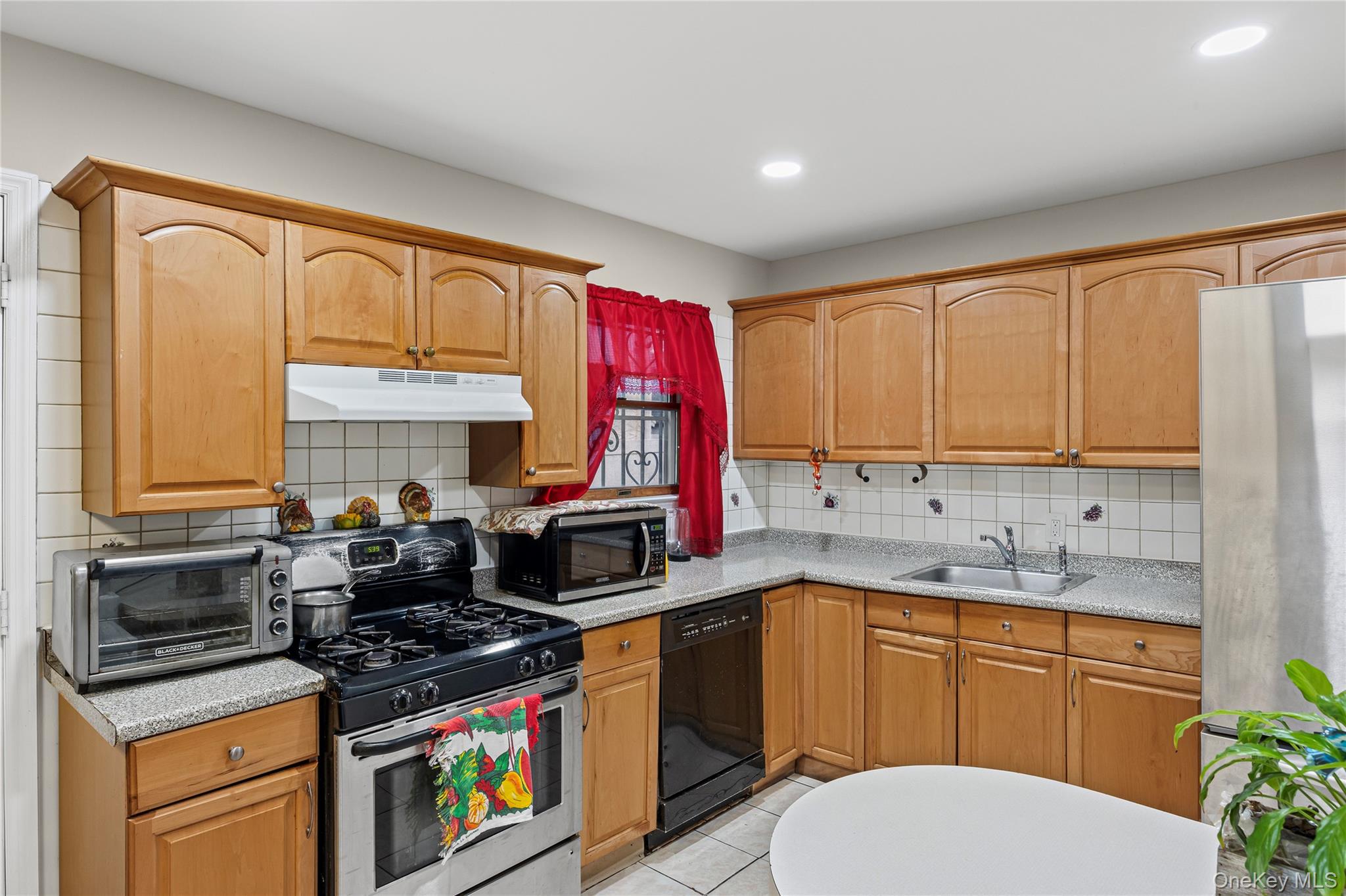 79 Union Place Hempstead Hempstead, NY 11550