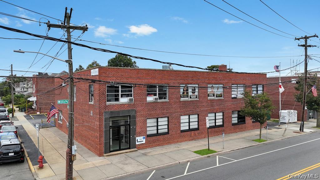 185 Willis Avenue 1 Mineola Mineola, NY 11501