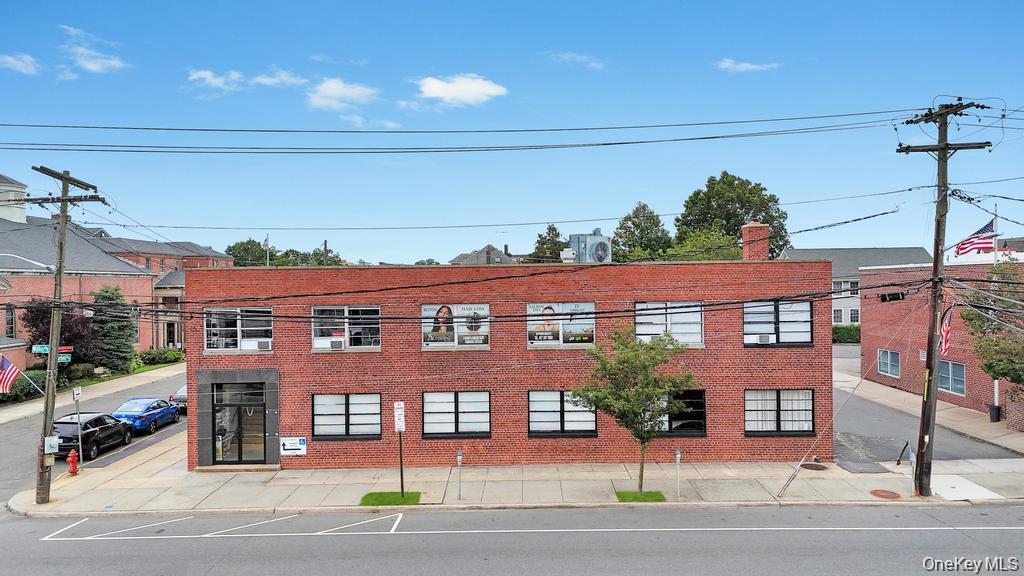 185 Willis Avenue 1 Mineola Mineola, NY 11501