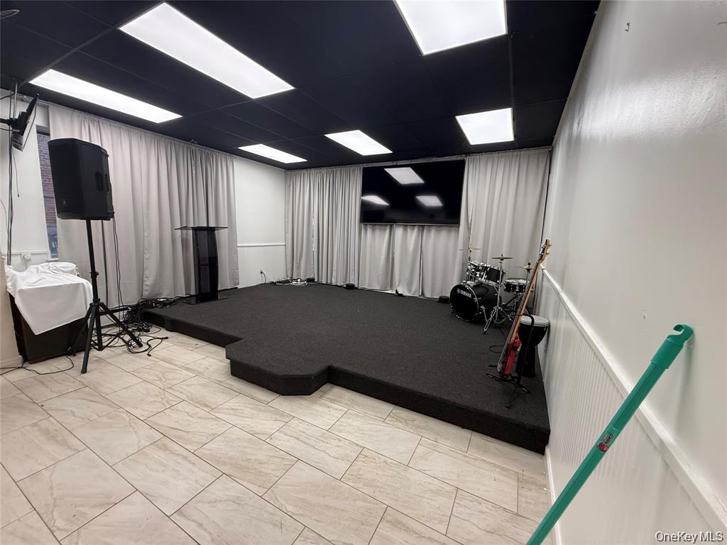 185 Willis Avenue 1 Mineola Mineola, NY 11501