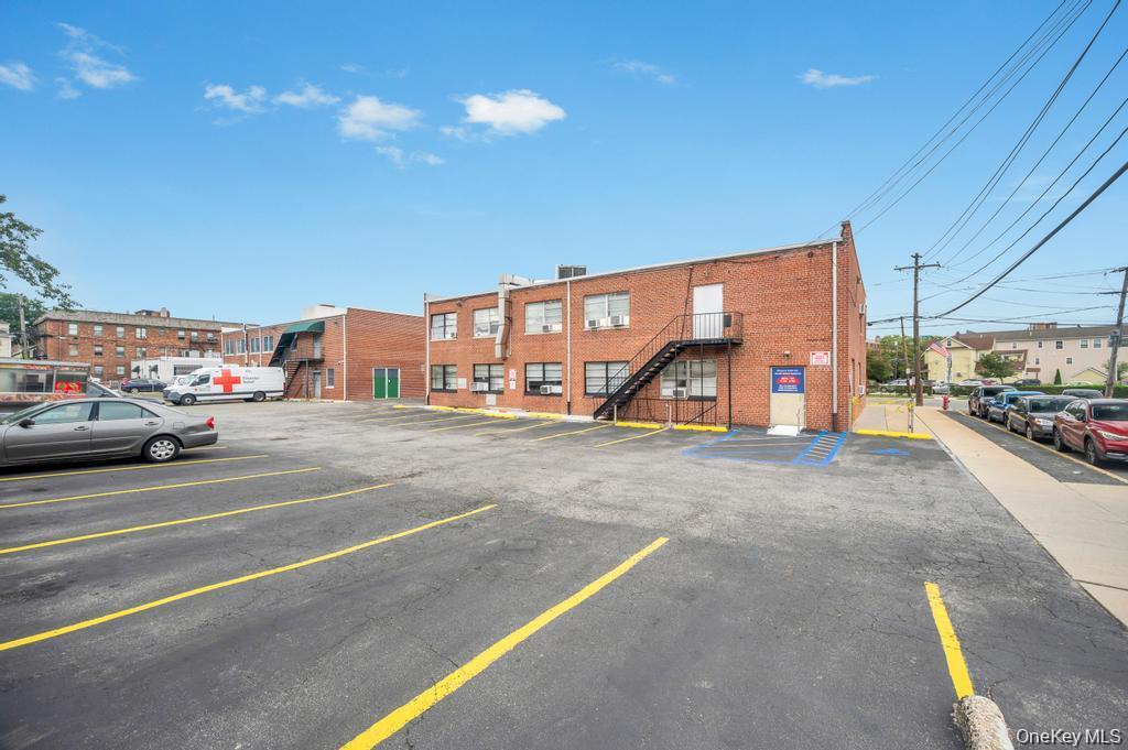 185 Willis Avenue 1 Mineola Mineola, NY 11501