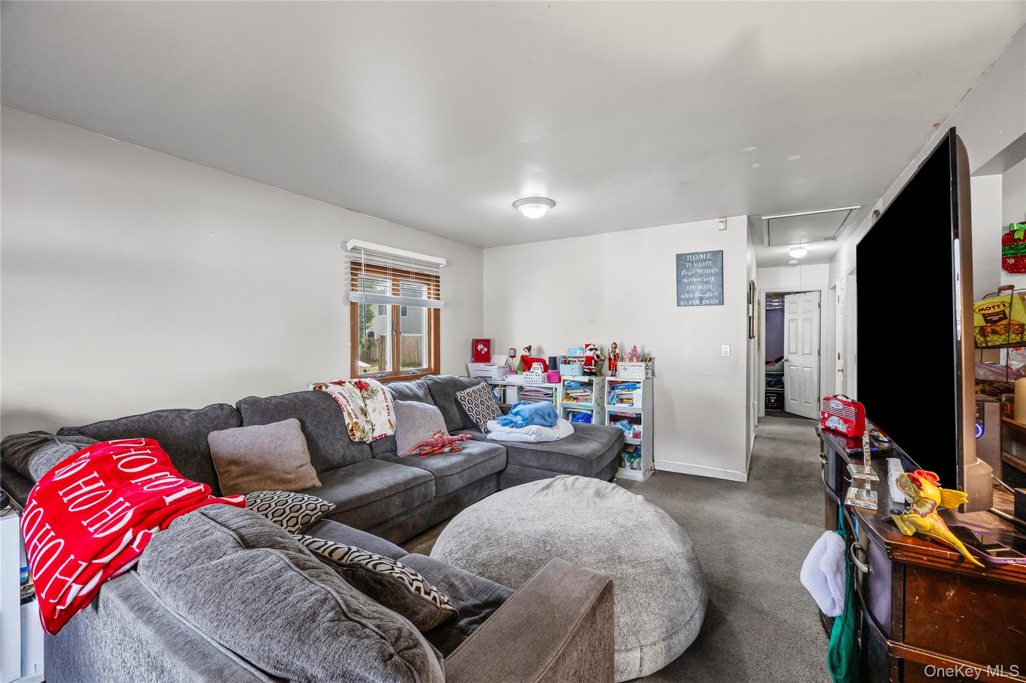 40 Fairview Drive Shirley Shirley, NY 11967