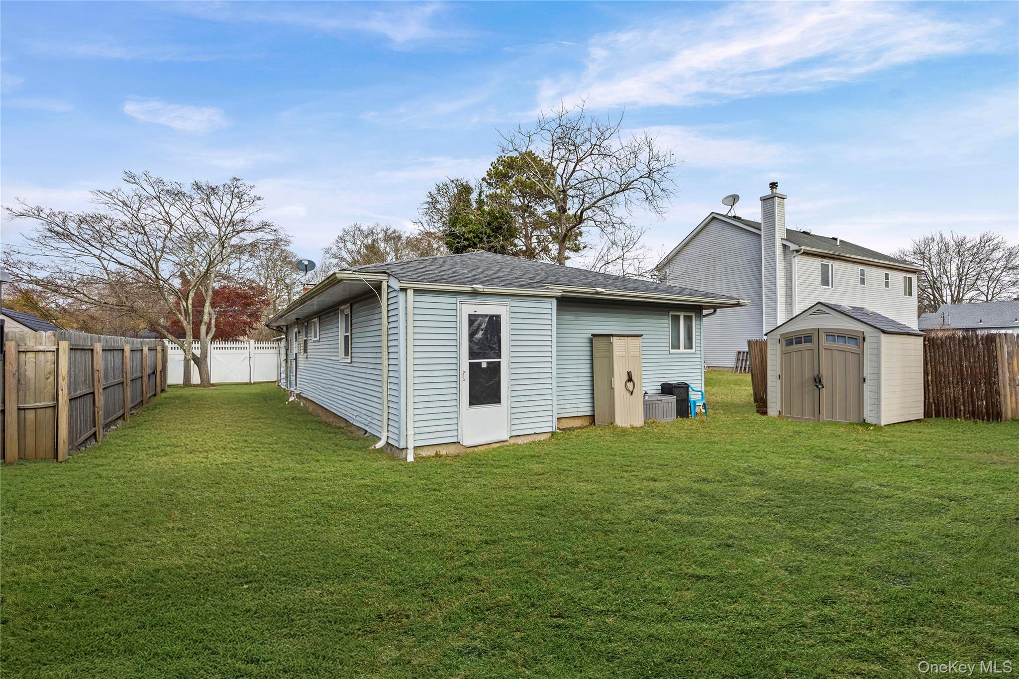 40 Fairview Drive Shirley Shirley, NY 11967