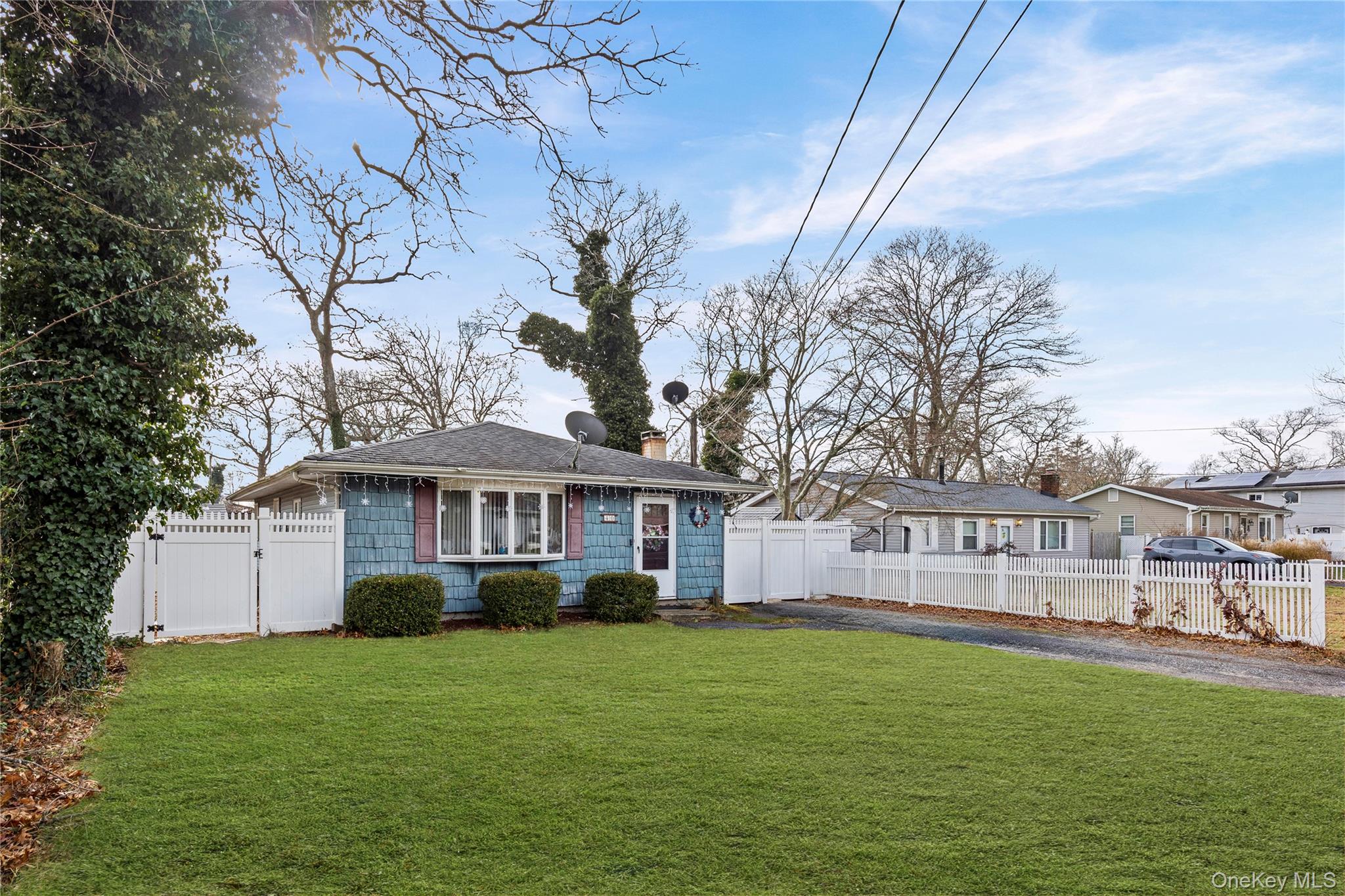 40 Fairview Drive Shirley Shirley, NY 11967