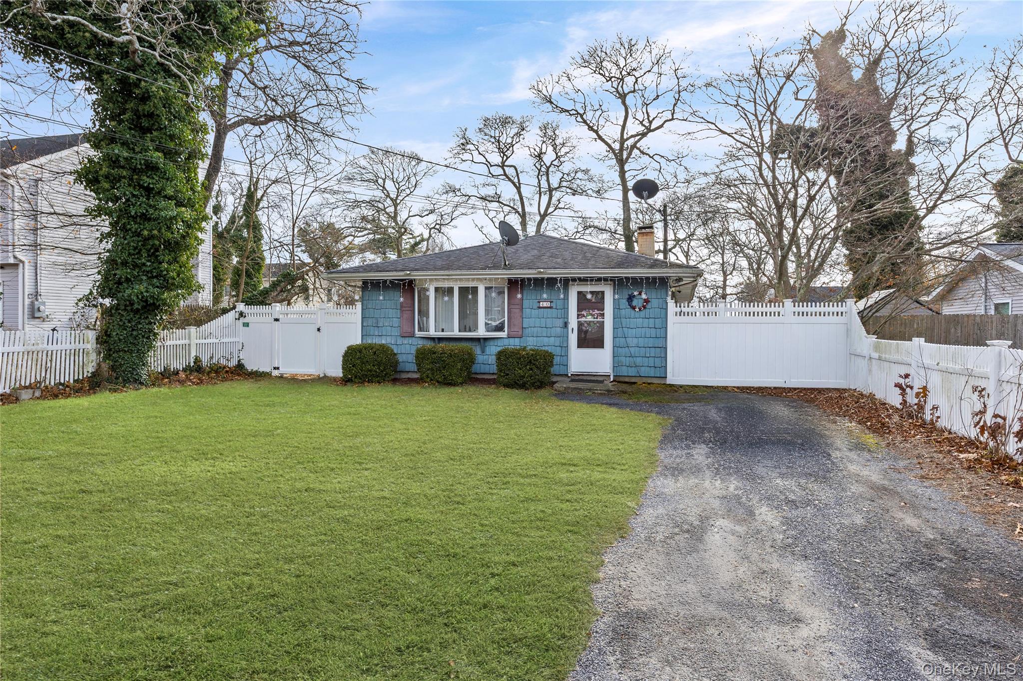 40 Fairview Drive Shirley Shirley, NY 11967