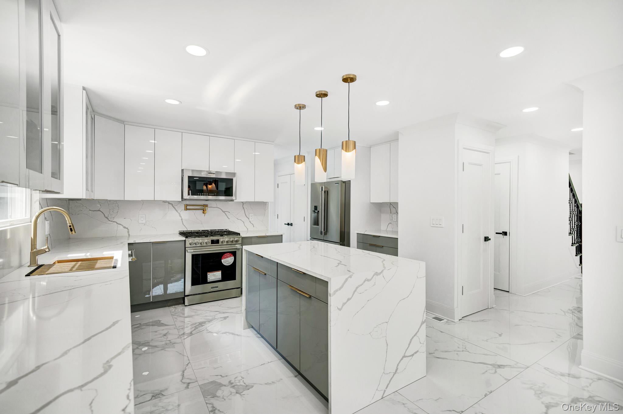 63 Oak Avenue Huntington Station, NY 11746