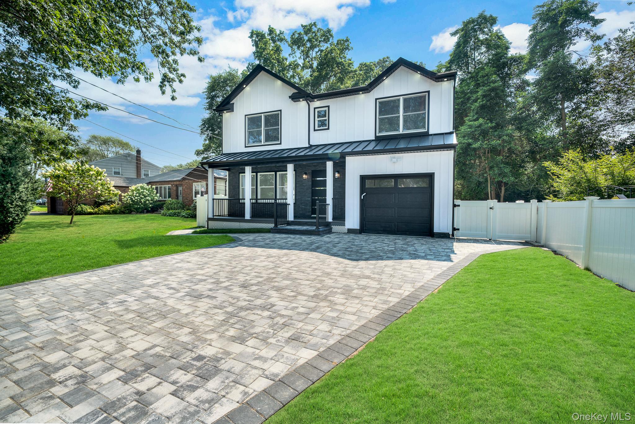 63 Oak Avenue Huntington Station, NY 11746