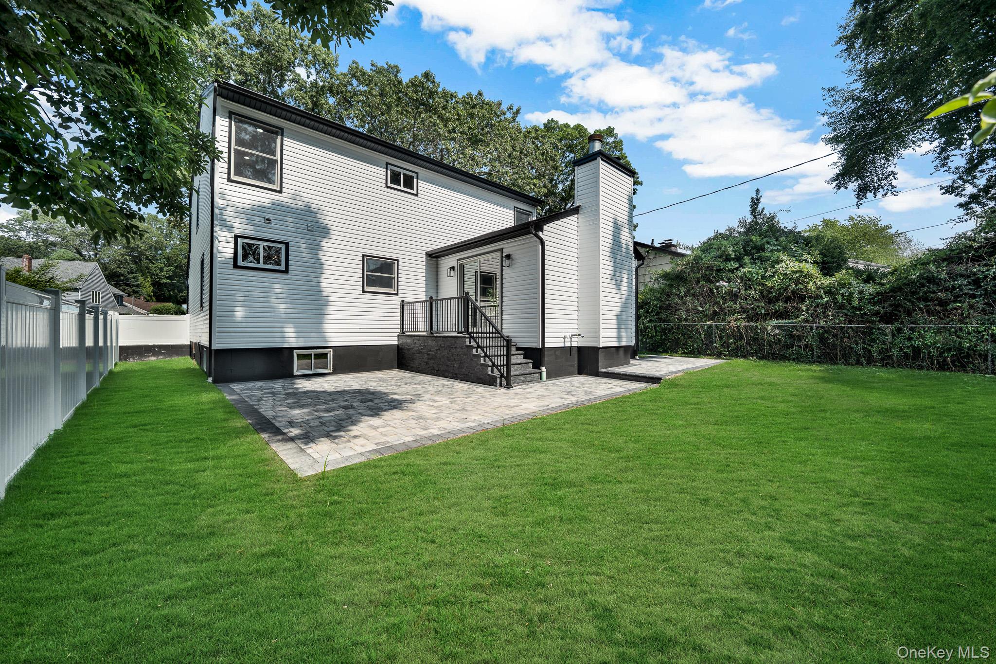 63 Oak Avenue Huntington Station, NY 11746