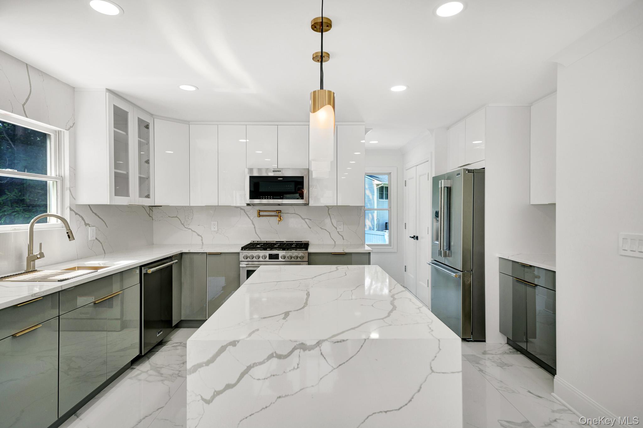 63 Oak Avenue Huntington Station, NY 11746