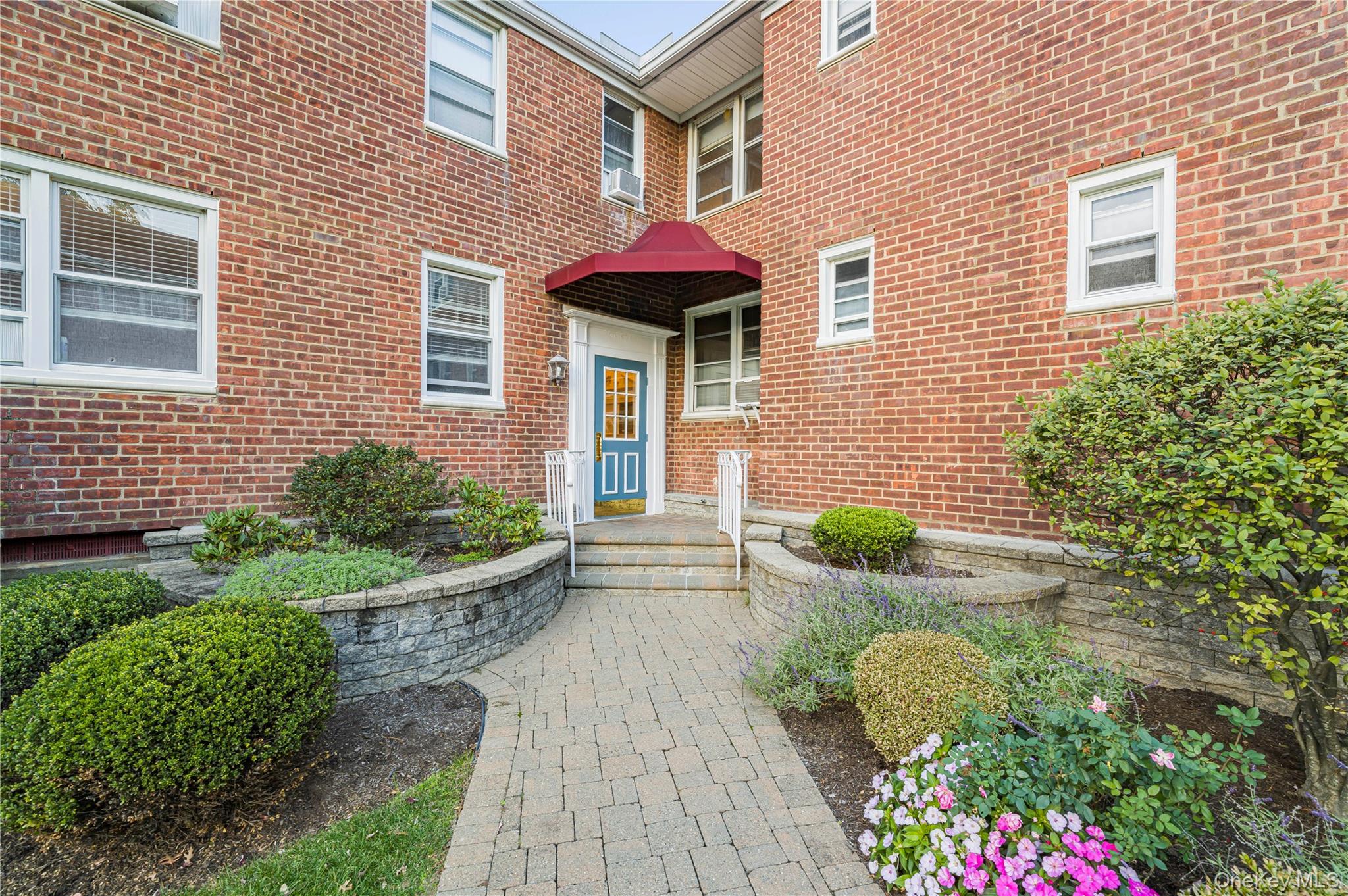 13 Bryant Crescent 1-D White Plains White Plains, NY 10605