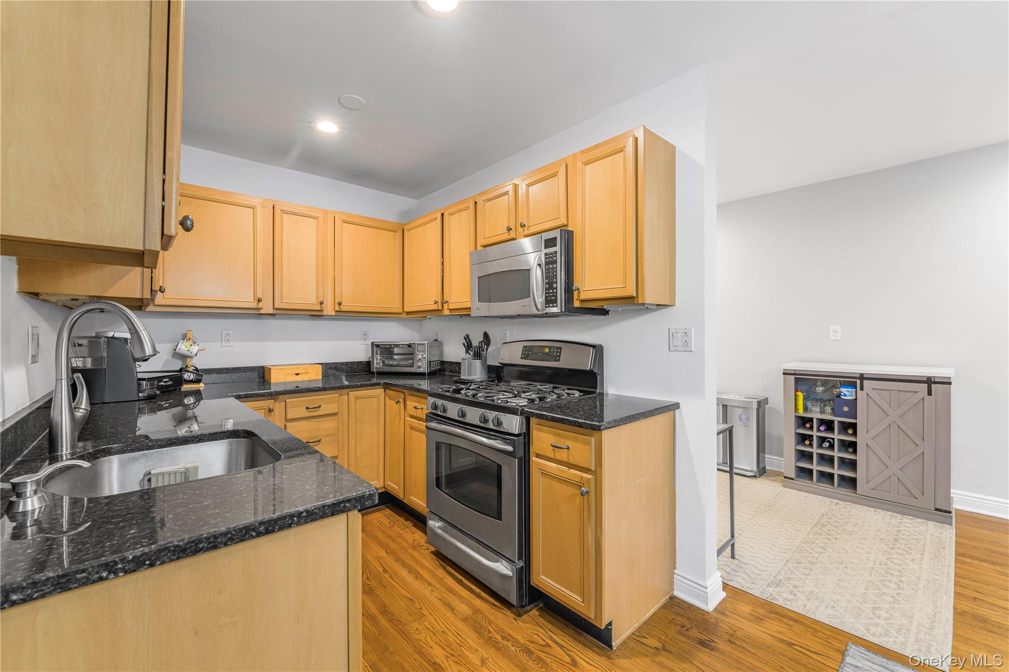 13 Bryant Crescent 1-D White Plains White Plains, NY 10605