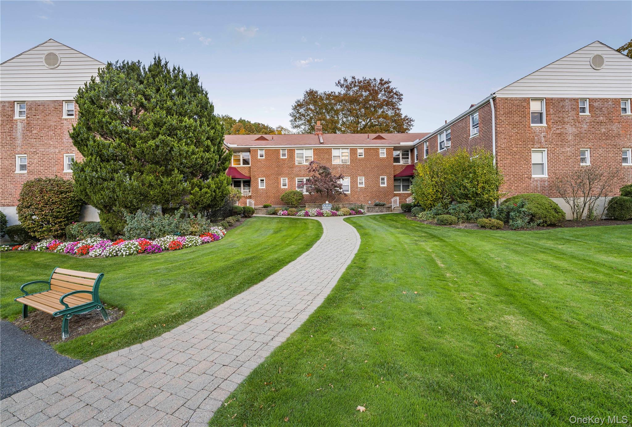 13 Bryant Crescent 1-D White Plains White Plains, NY 10605