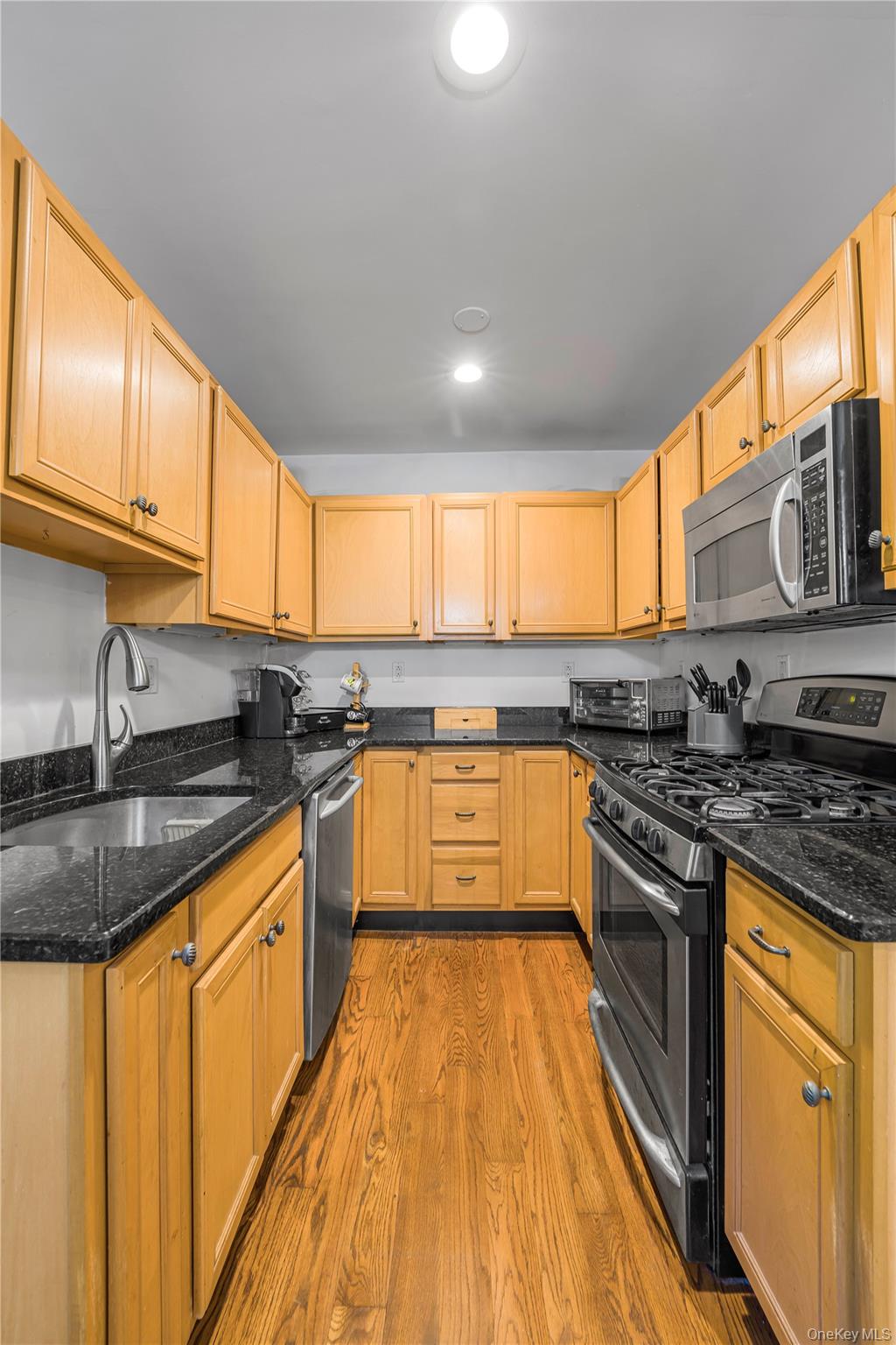 13 Bryant Crescent 1-D White Plains White Plains, NY 10605