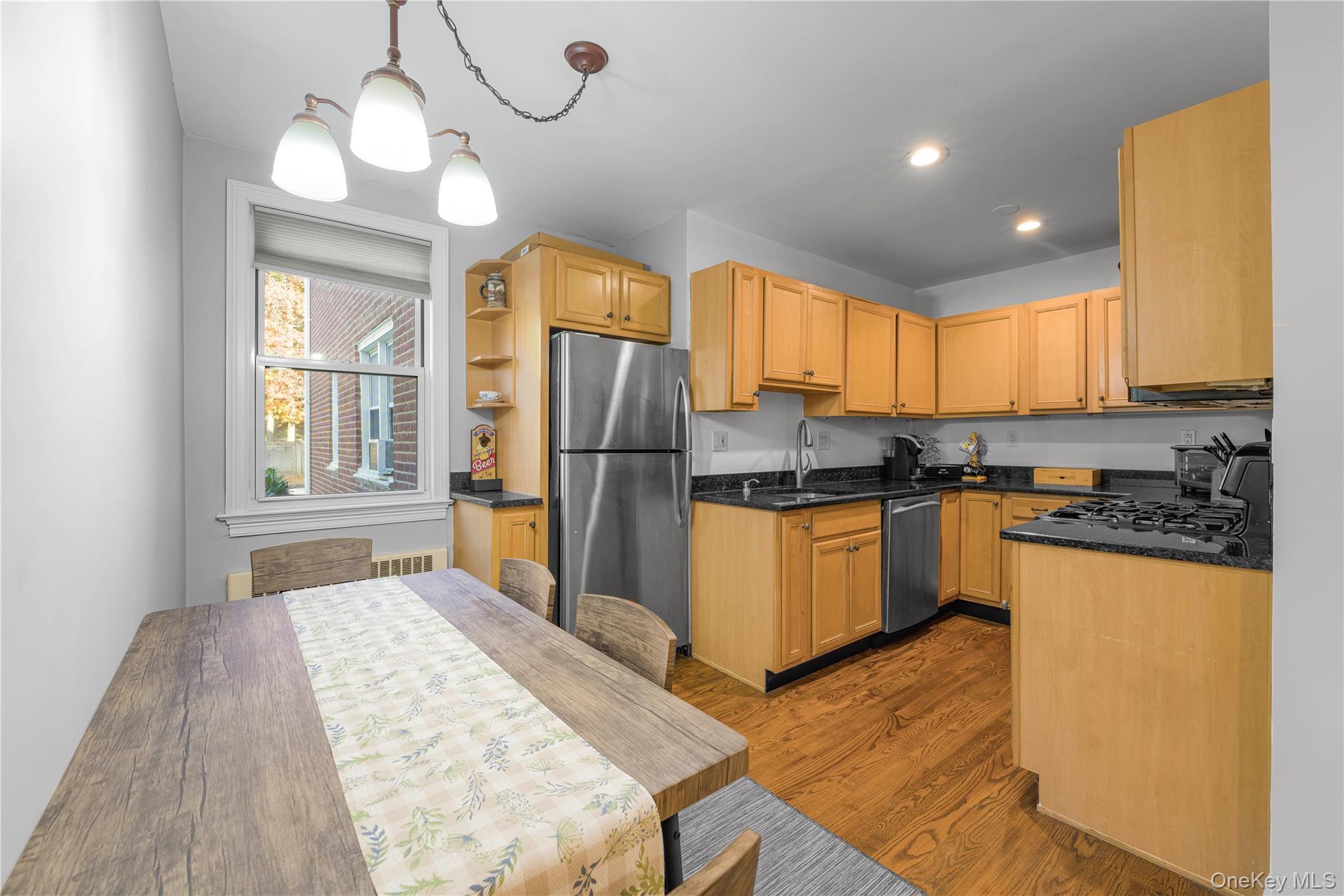 13 Bryant Crescent 1-D White Plains White Plains, NY 10605