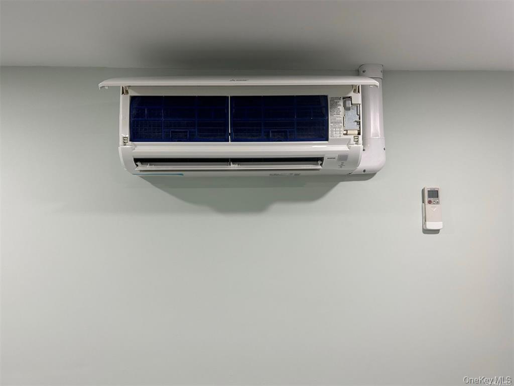 105 S 32nd Street Wyandanch Wyandanch, NY 11798