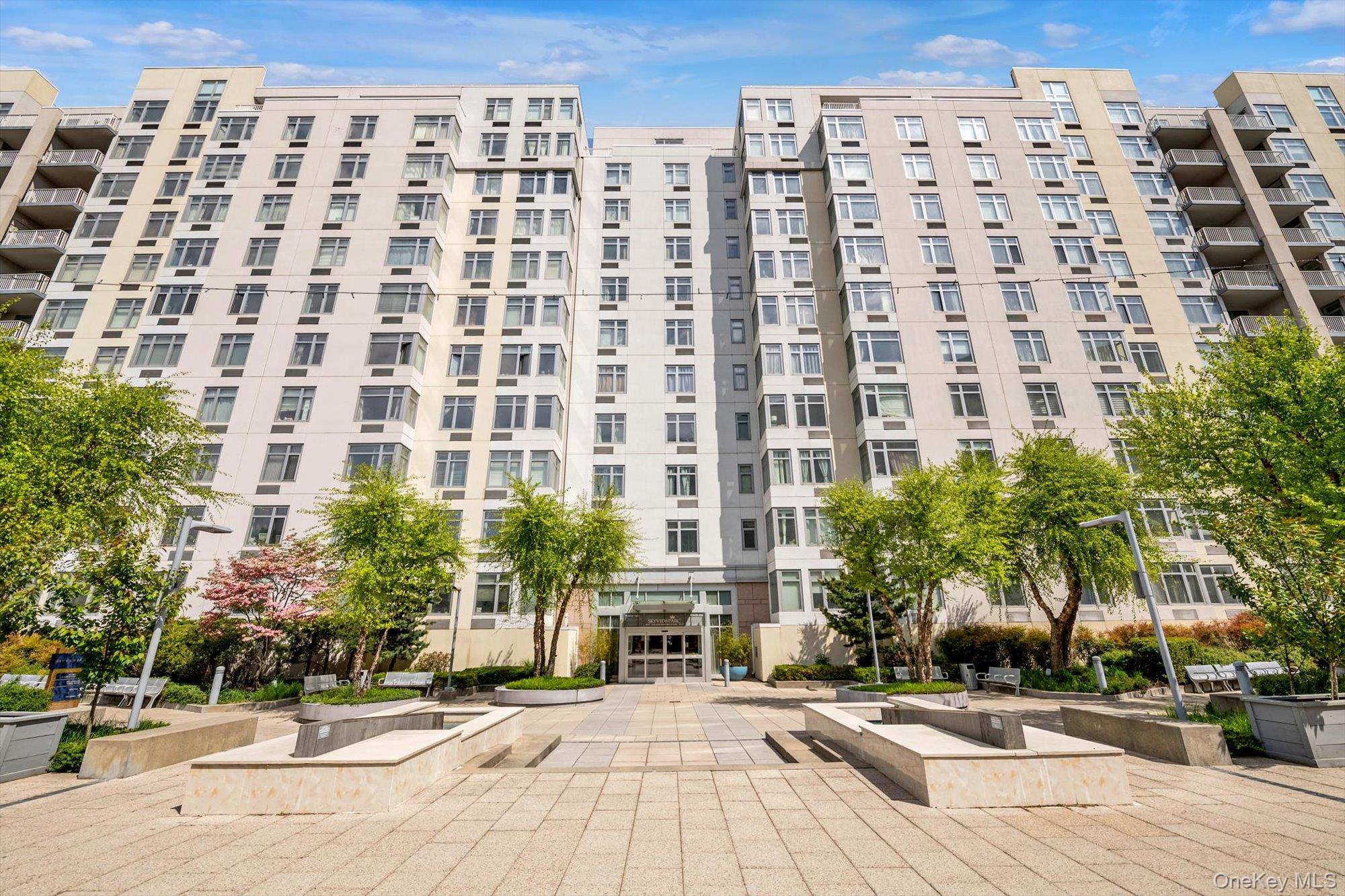 4026 College Point Boulevard 8-M Flushing Flushing, NY 11354