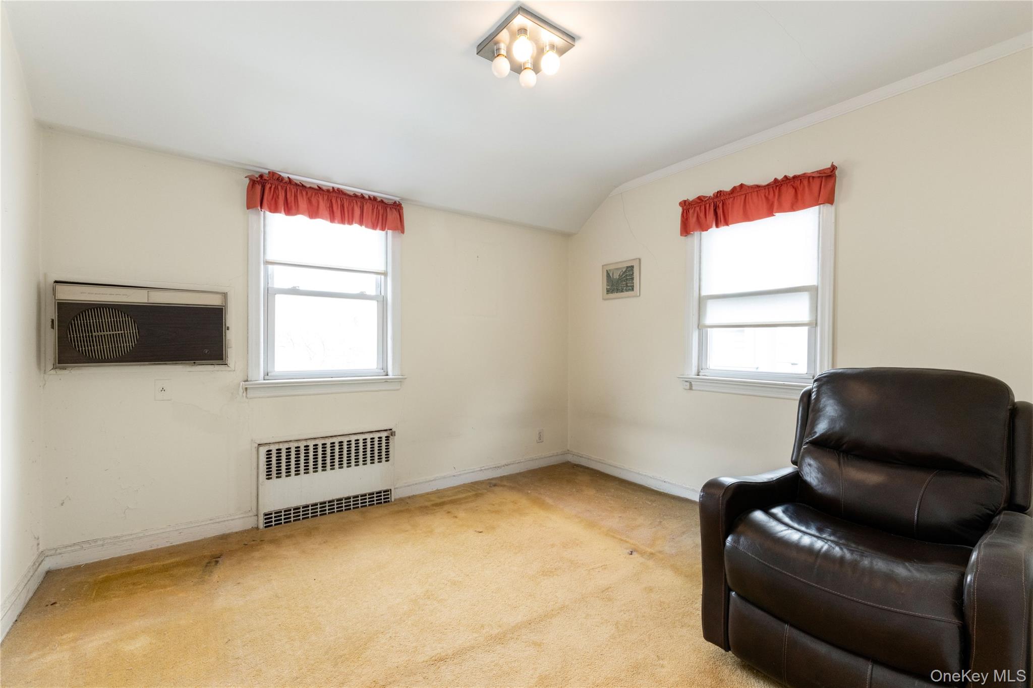 18547 80th Road Jamaica Estates Jamaica Estates, NY 11432