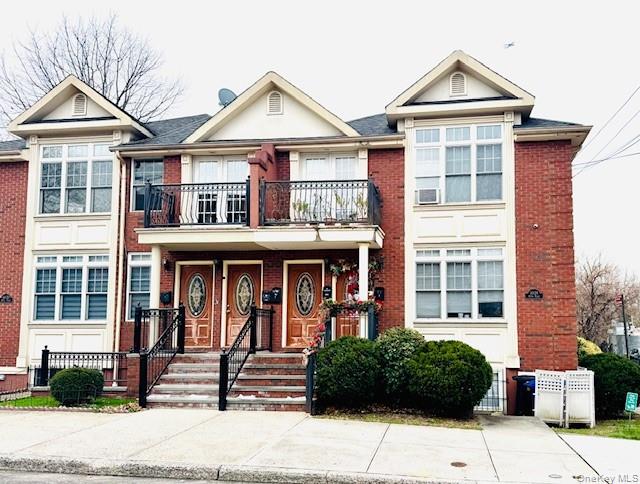 60-28 60th Place Maspeth Maspeth, NY 11378