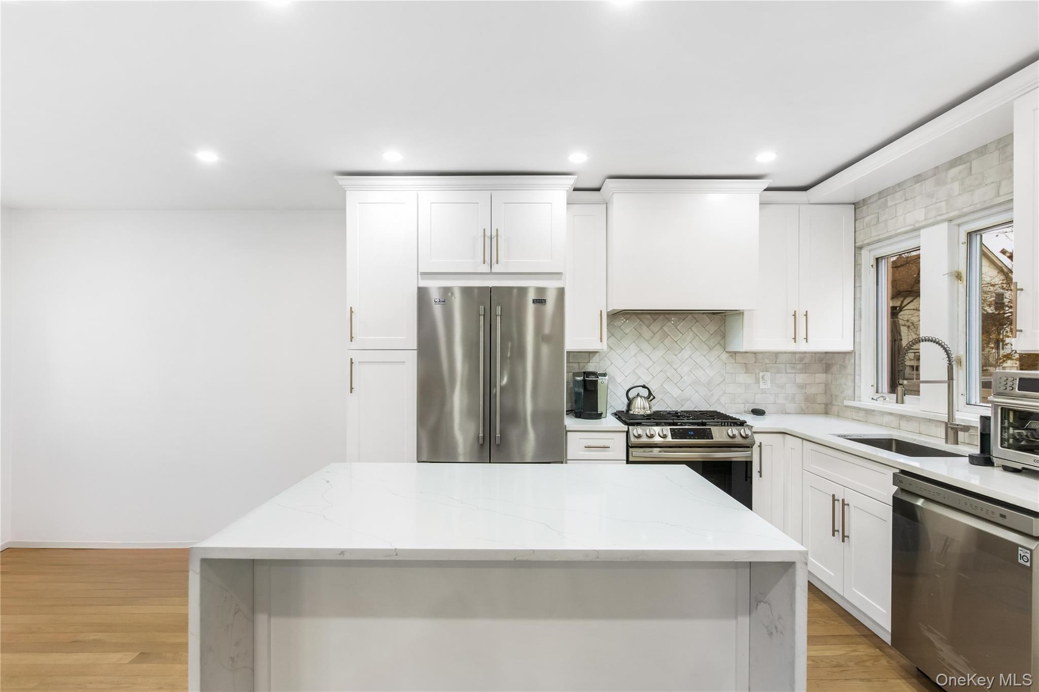 65 Floyd Street Out of NYC Staten Island, NY 10310