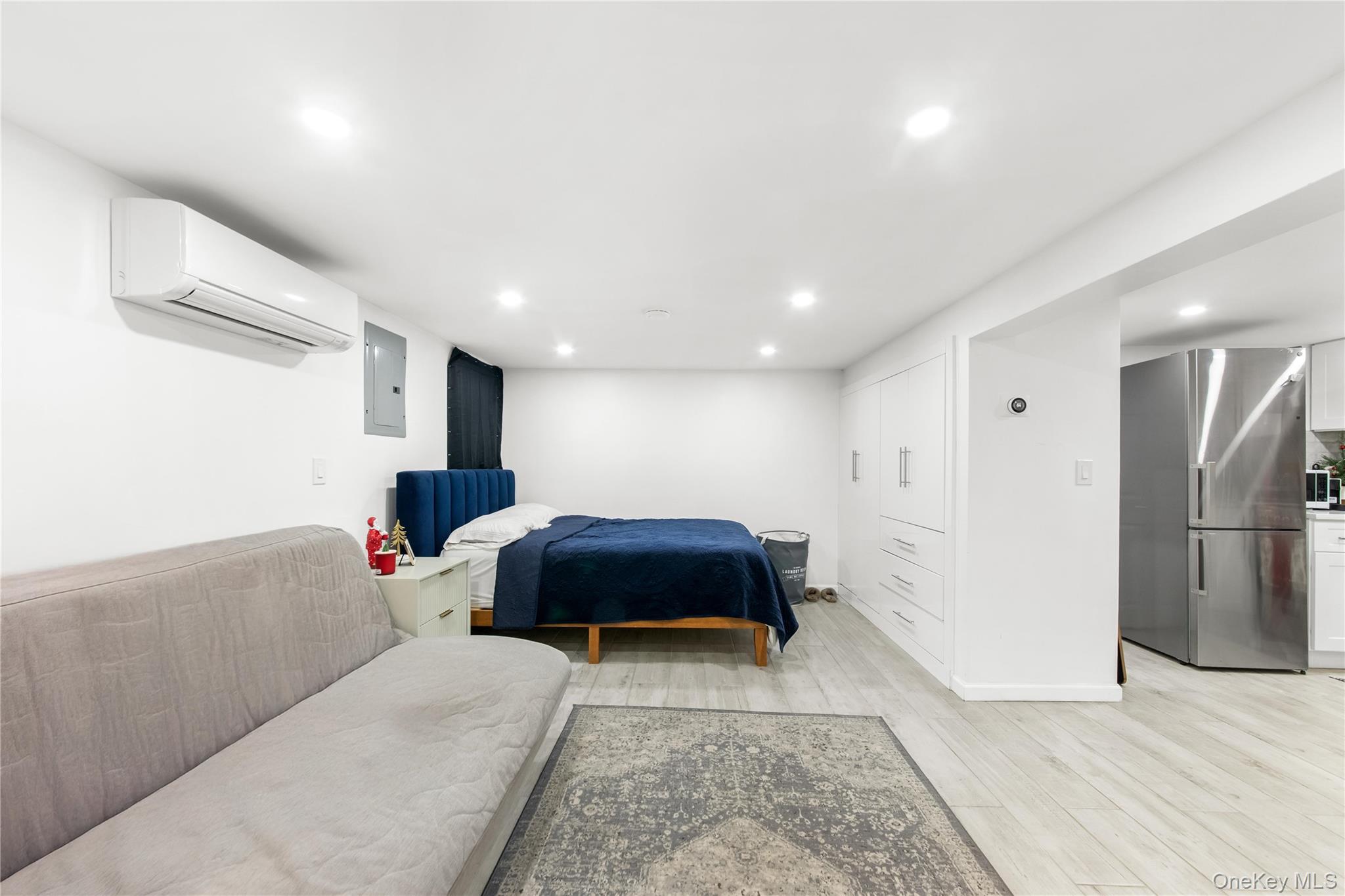 65 Floyd Street Out of NYC Staten Island, NY 10310