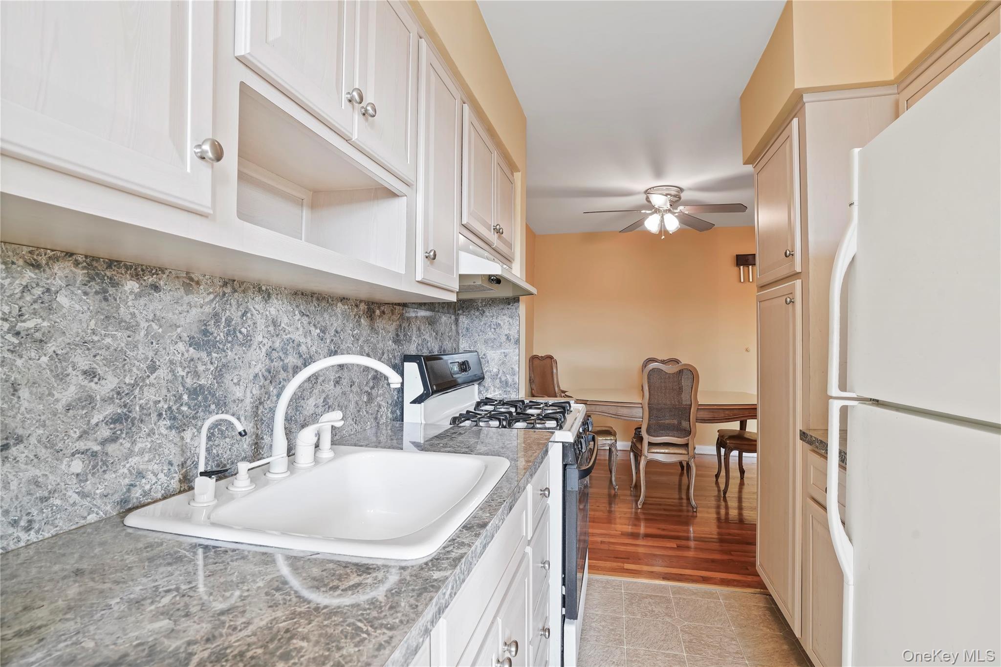 6035 75th Street Middle Village Middle Village, NY 11379