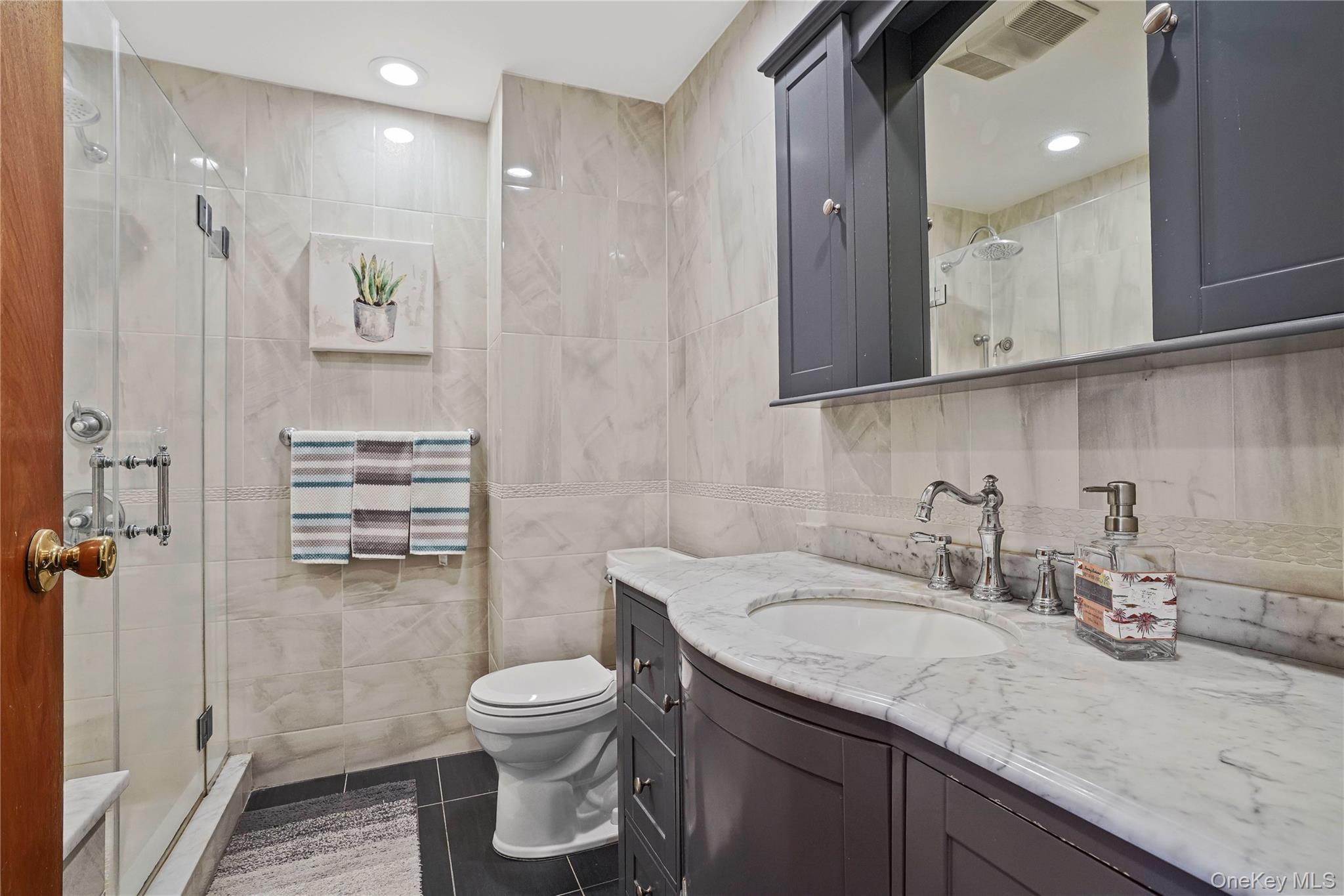 6035 75th Street Middle Village Middle Village, NY 11379