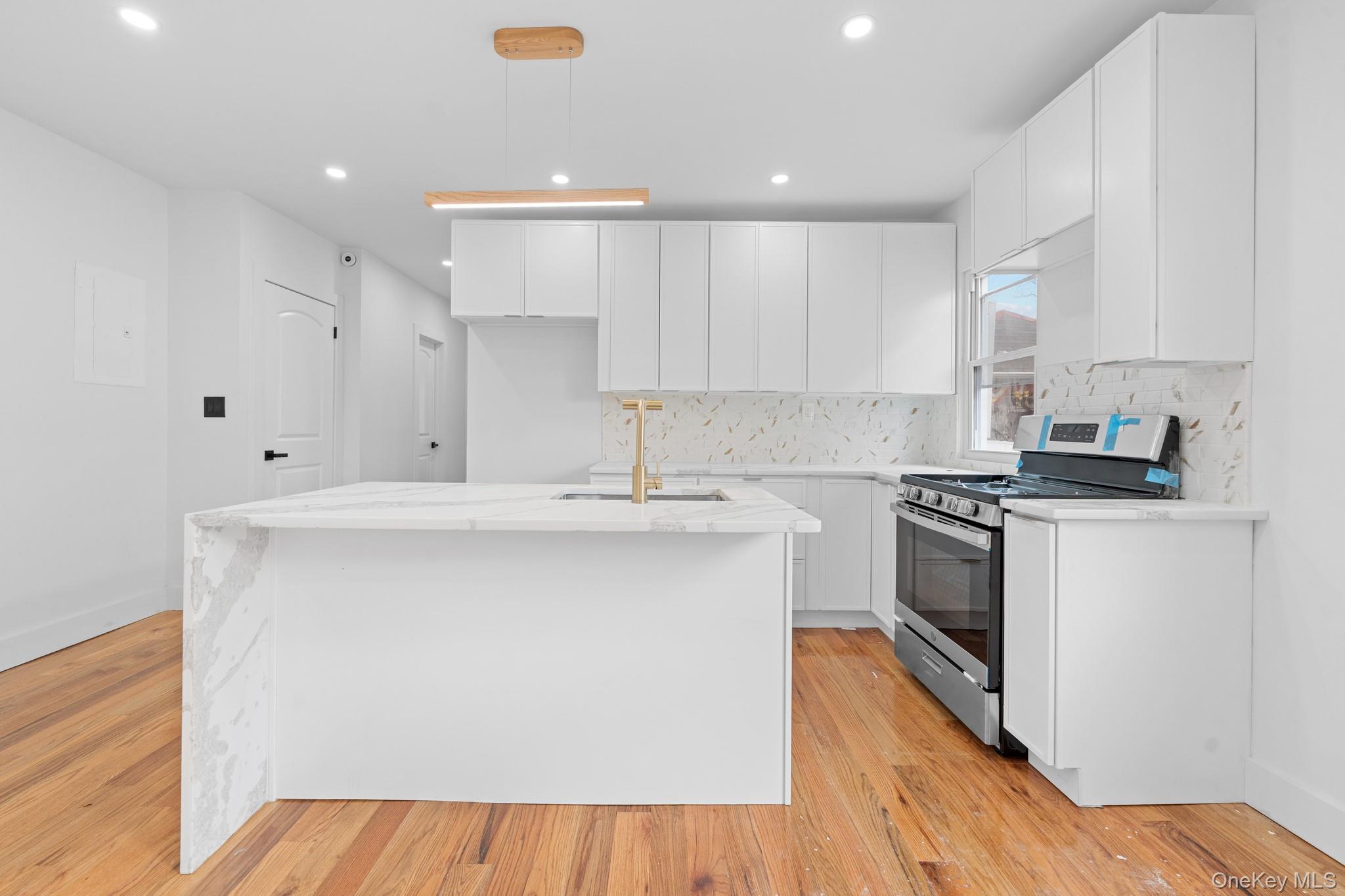 115-39 202nd Street Saint Albans Saint Albans, NY 11412