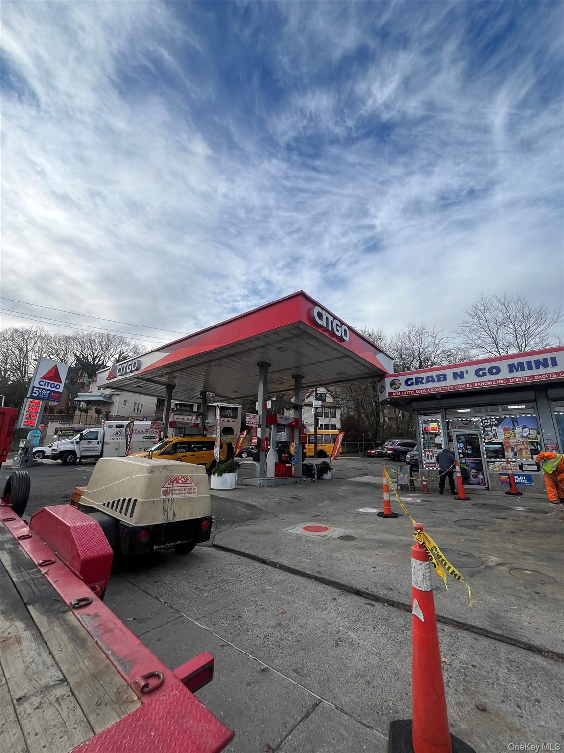 535 Vanderbilt Avenue Out of NYC Staten Island, NY 10304