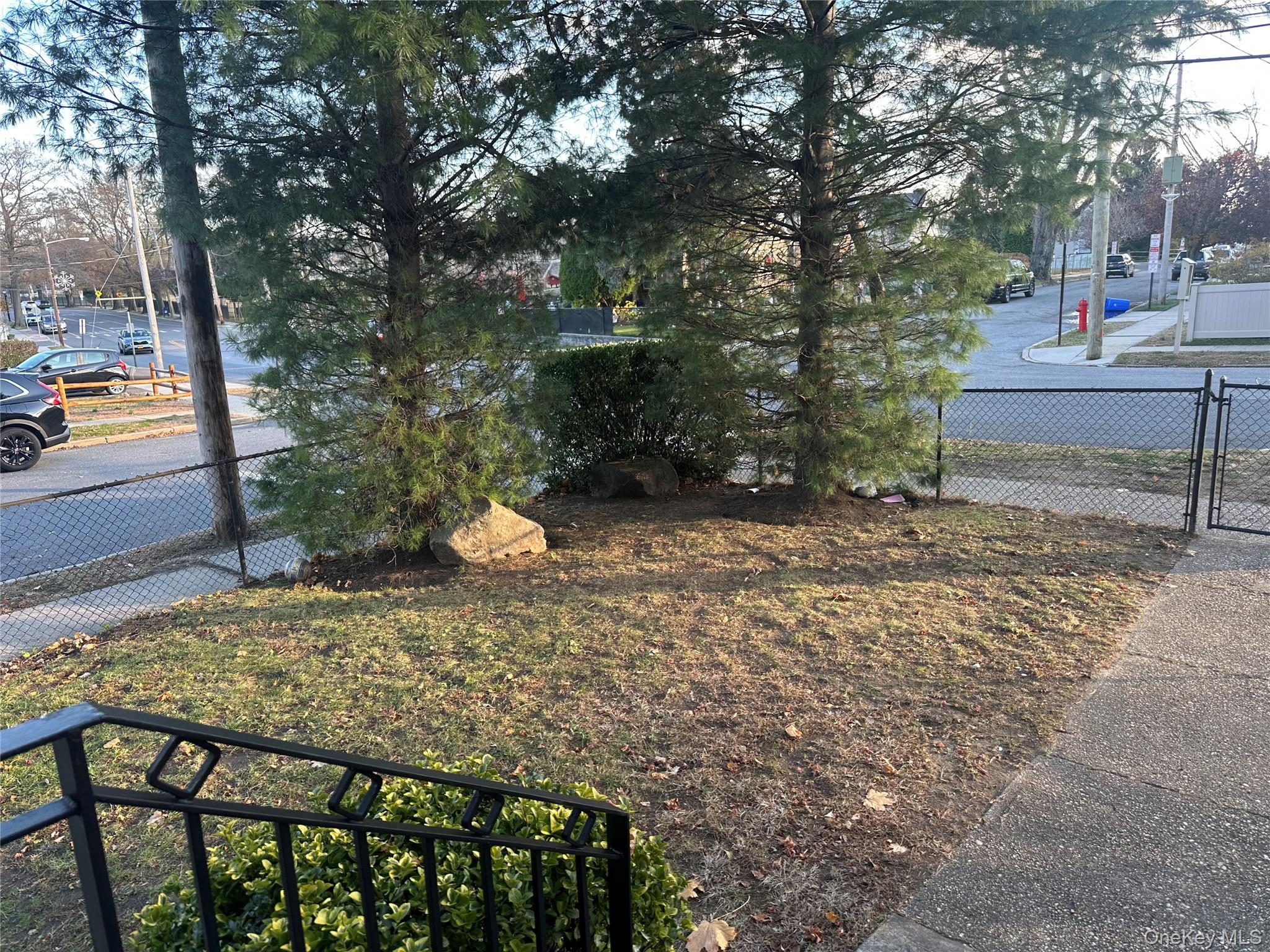 219 Manorhaven Boulevard 1st Fl Port Washington Port Washington, NY 11050