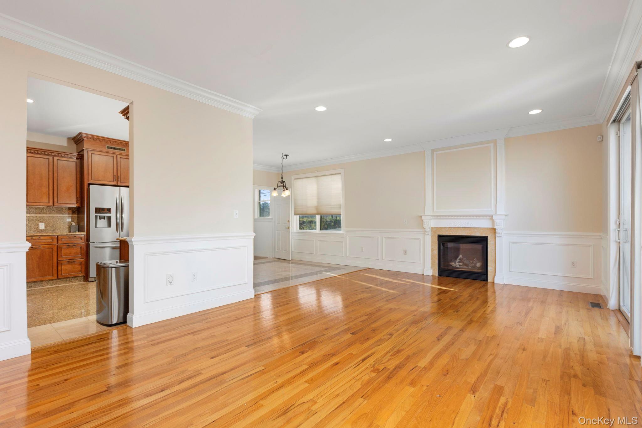 44 Hillwood Place Yonkers Yonkers, NY 10710